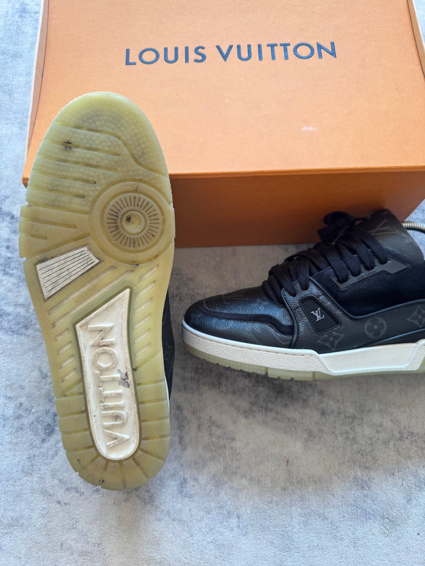 Louis Vuitton Trainer Black