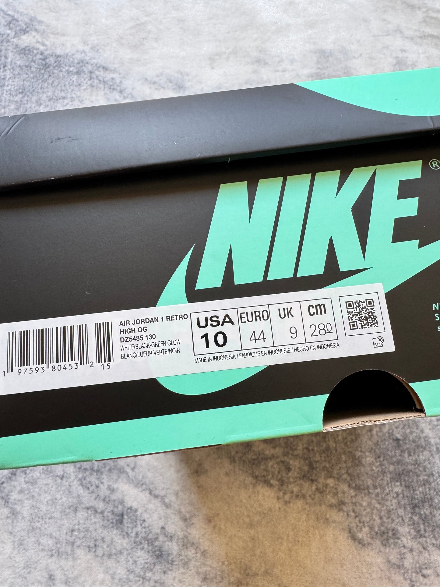 Jordan 3 Mint