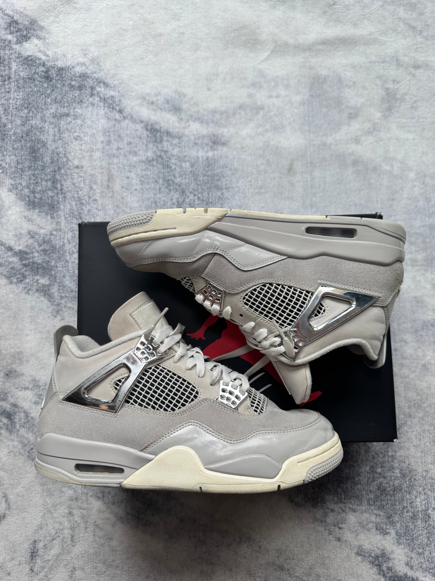 Jordan 4 Frozen Moments