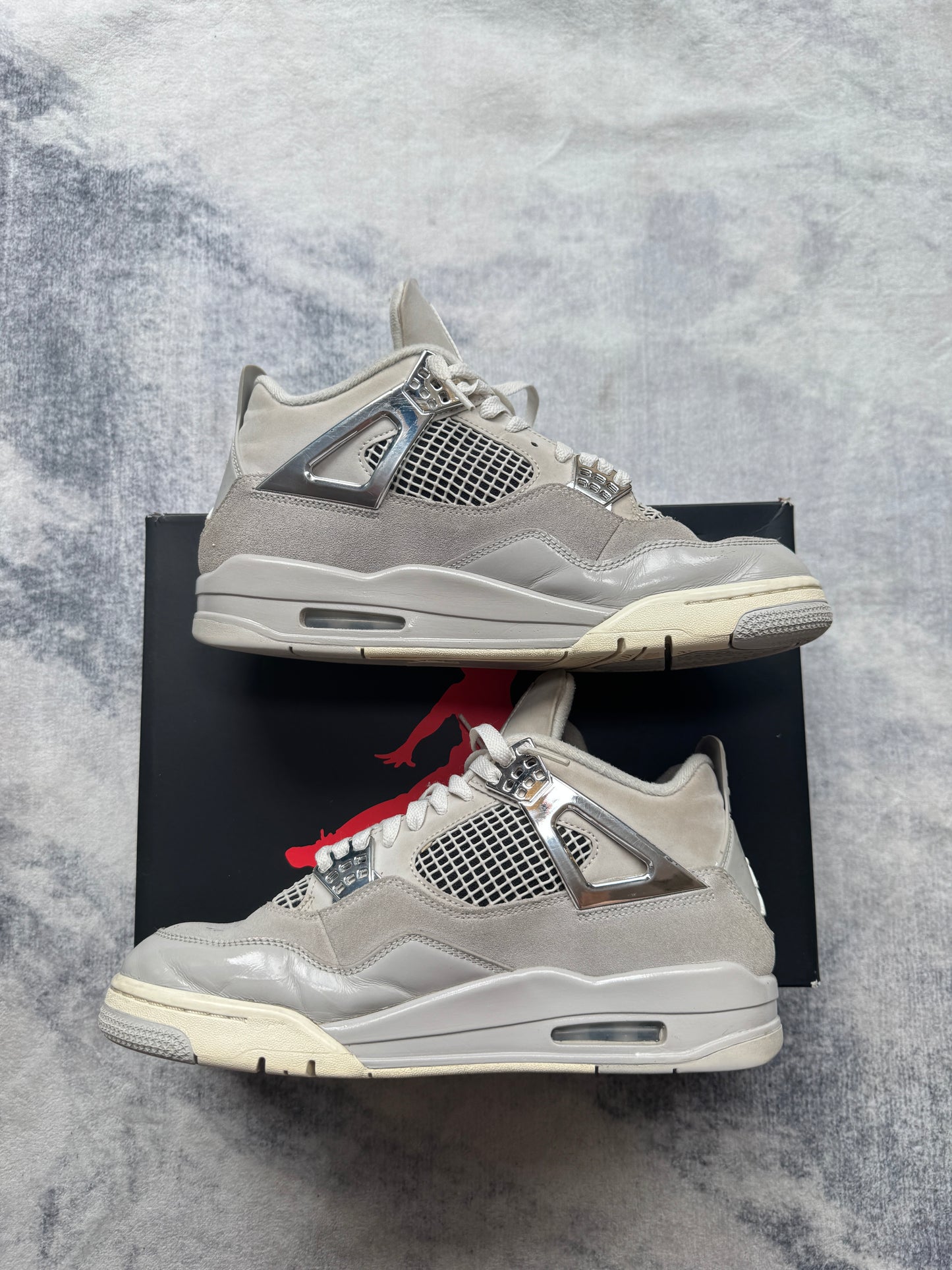 Jordan 4 Frozen Moments