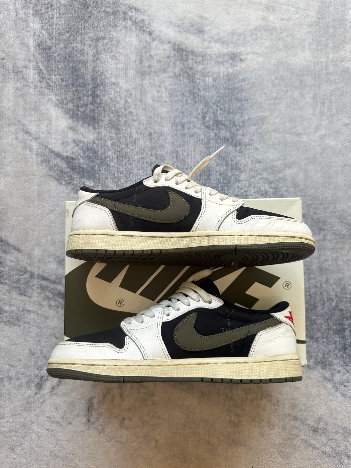 Jordan 1 Low Travis Scott Medium Olive