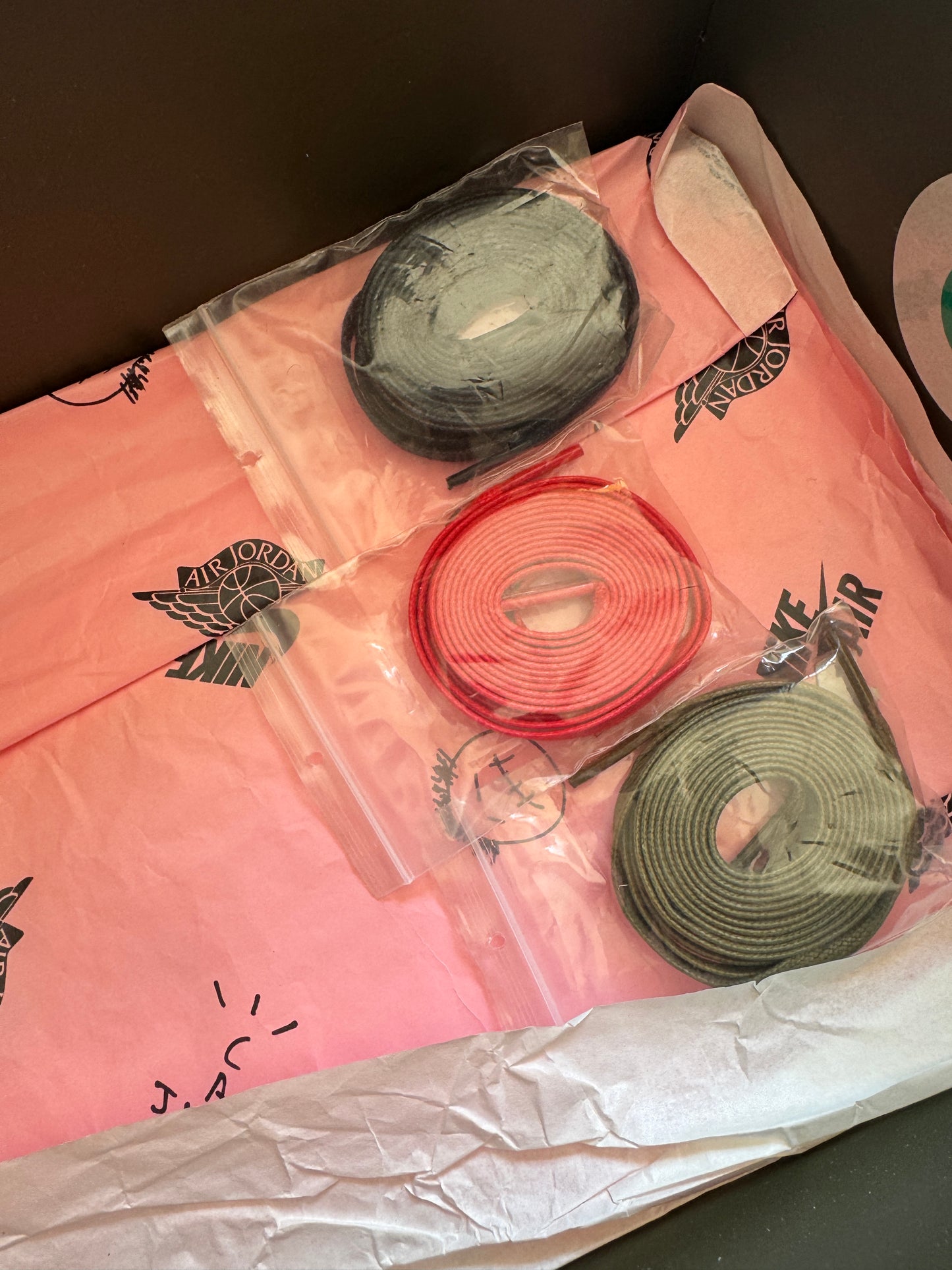 Jordan 1 Low Travis Scott Medium Olive