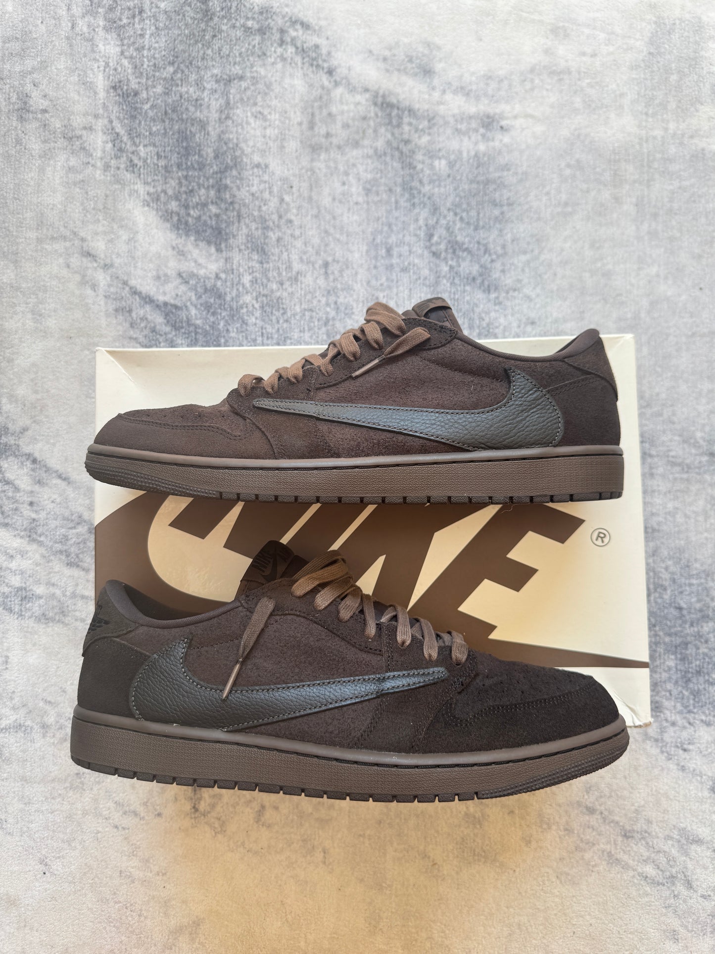 Jordan 1 Low Travis Scott Velvet Brown