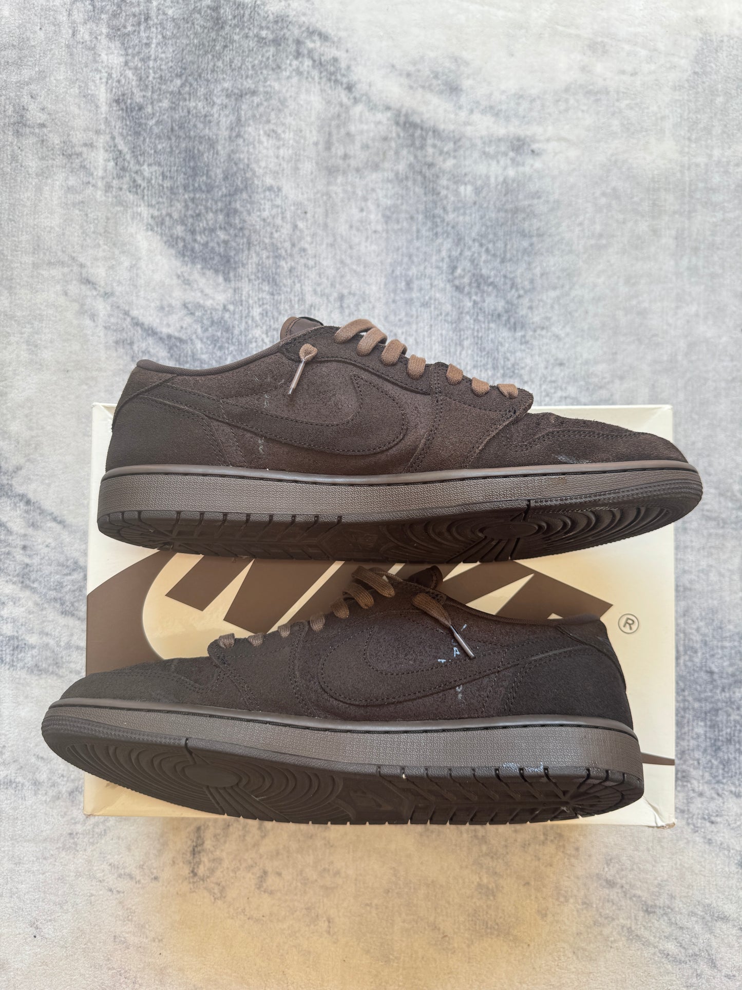 Jordan 1 Low Travis Scott Velvet Brown