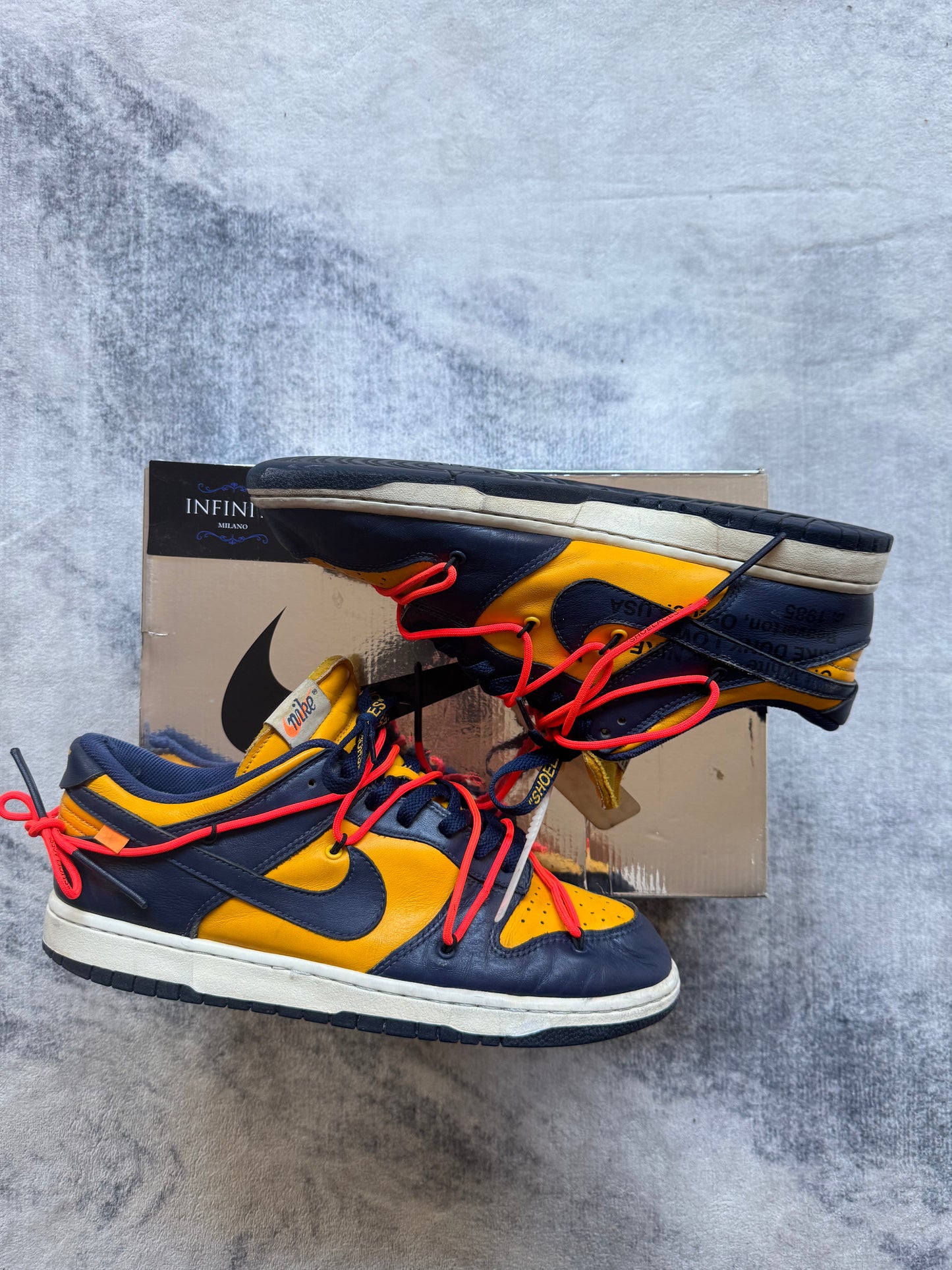 Nike Dunk low Off White University Gold