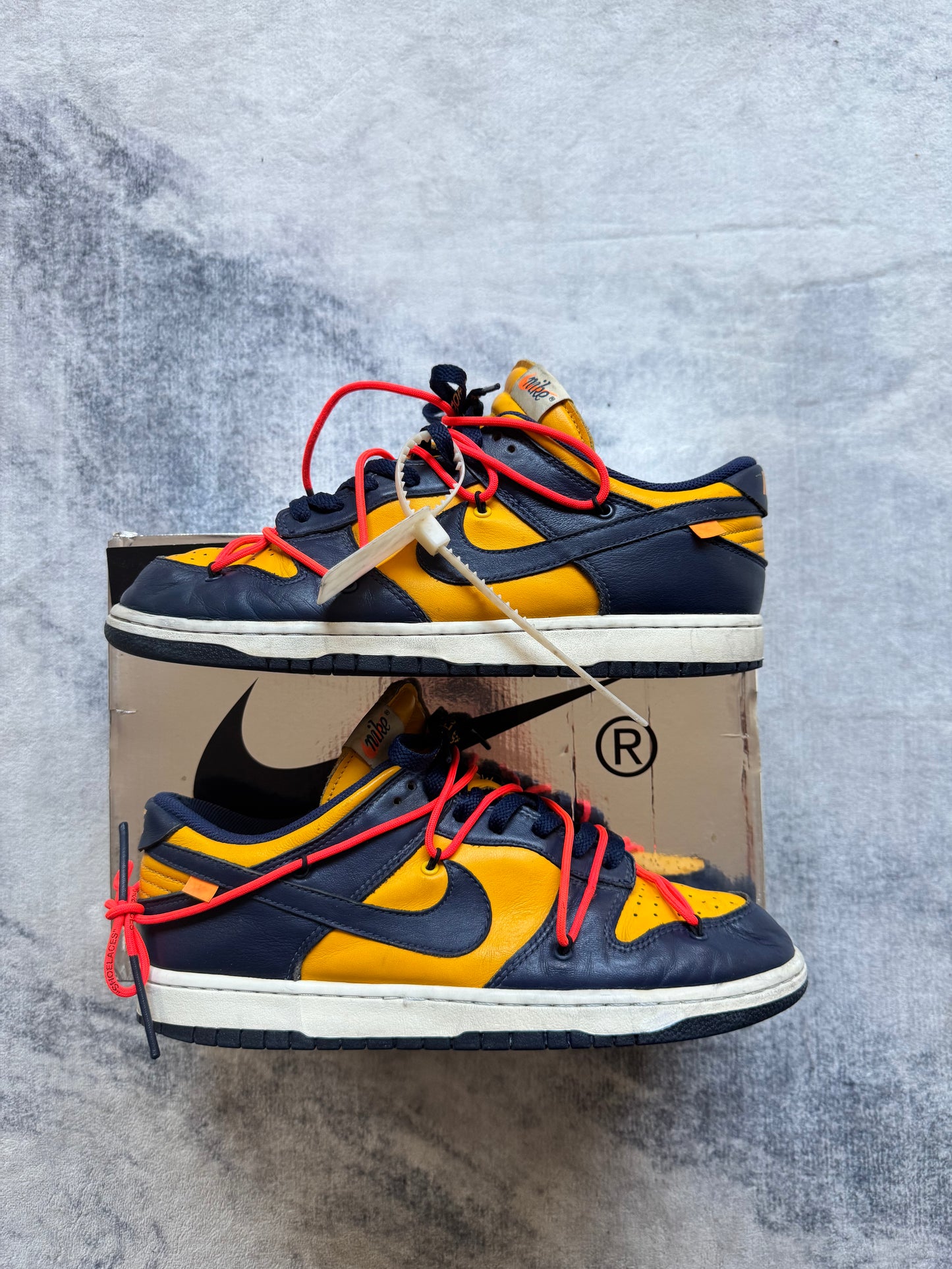 Nike Dunk low Off White University Gold