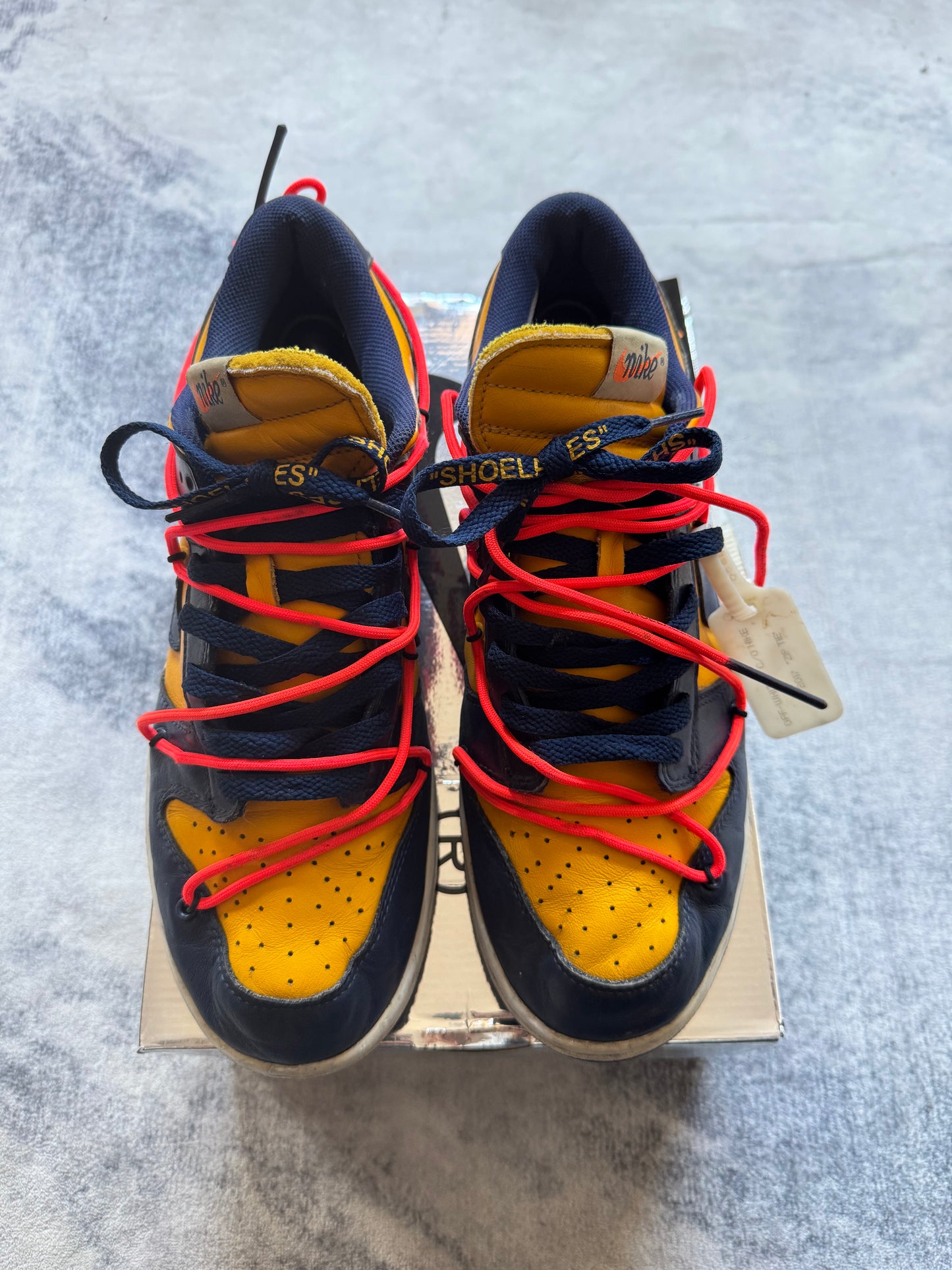 Nike Dunk low Off White University Gold
