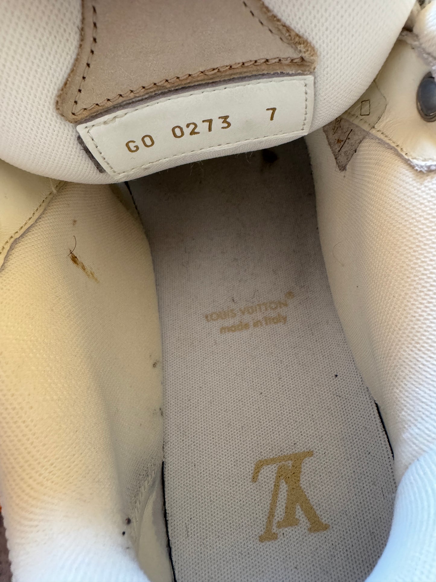 Louis Vuitton Skate Beige