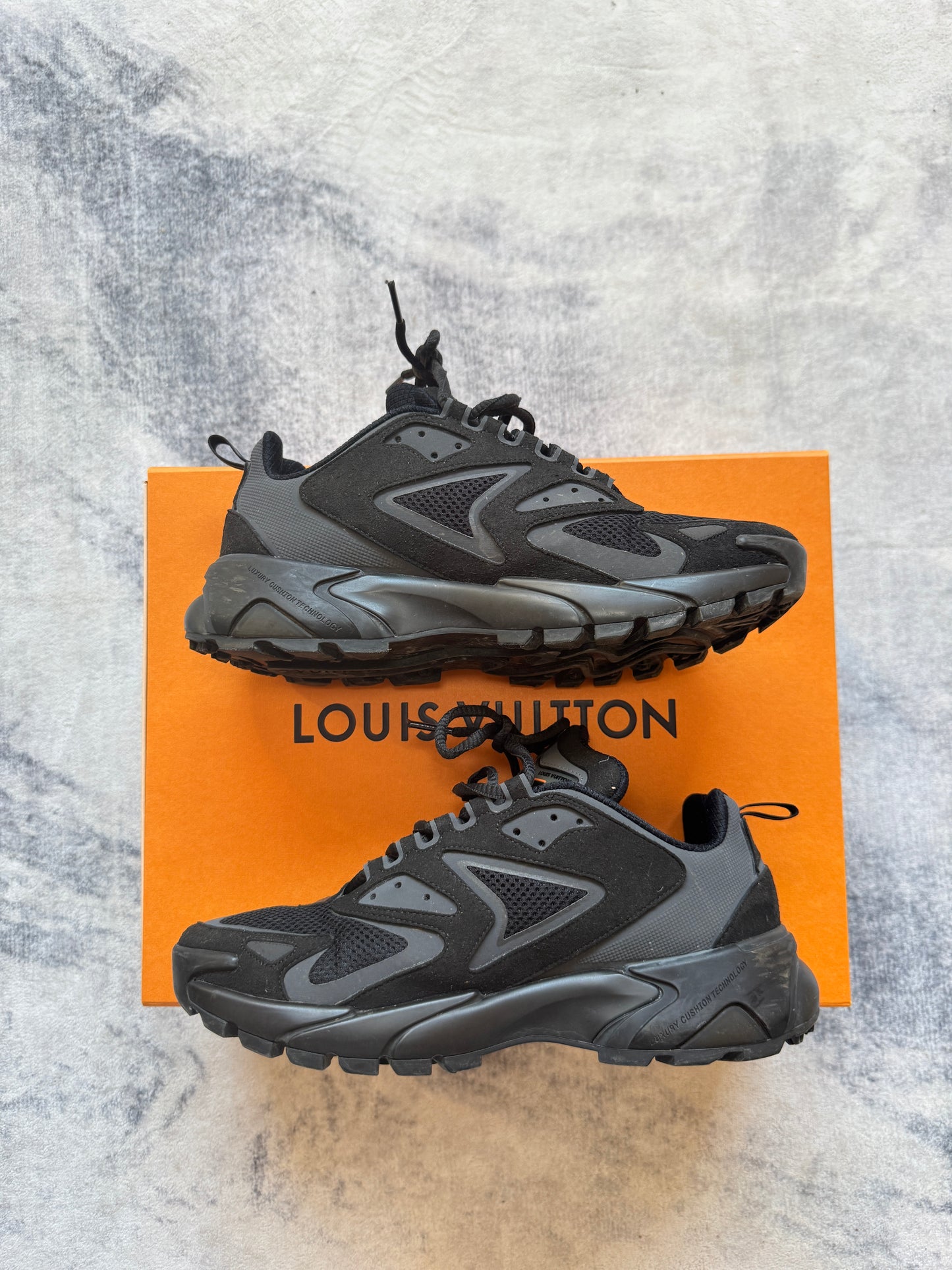 Louis Vuitton Runner Black