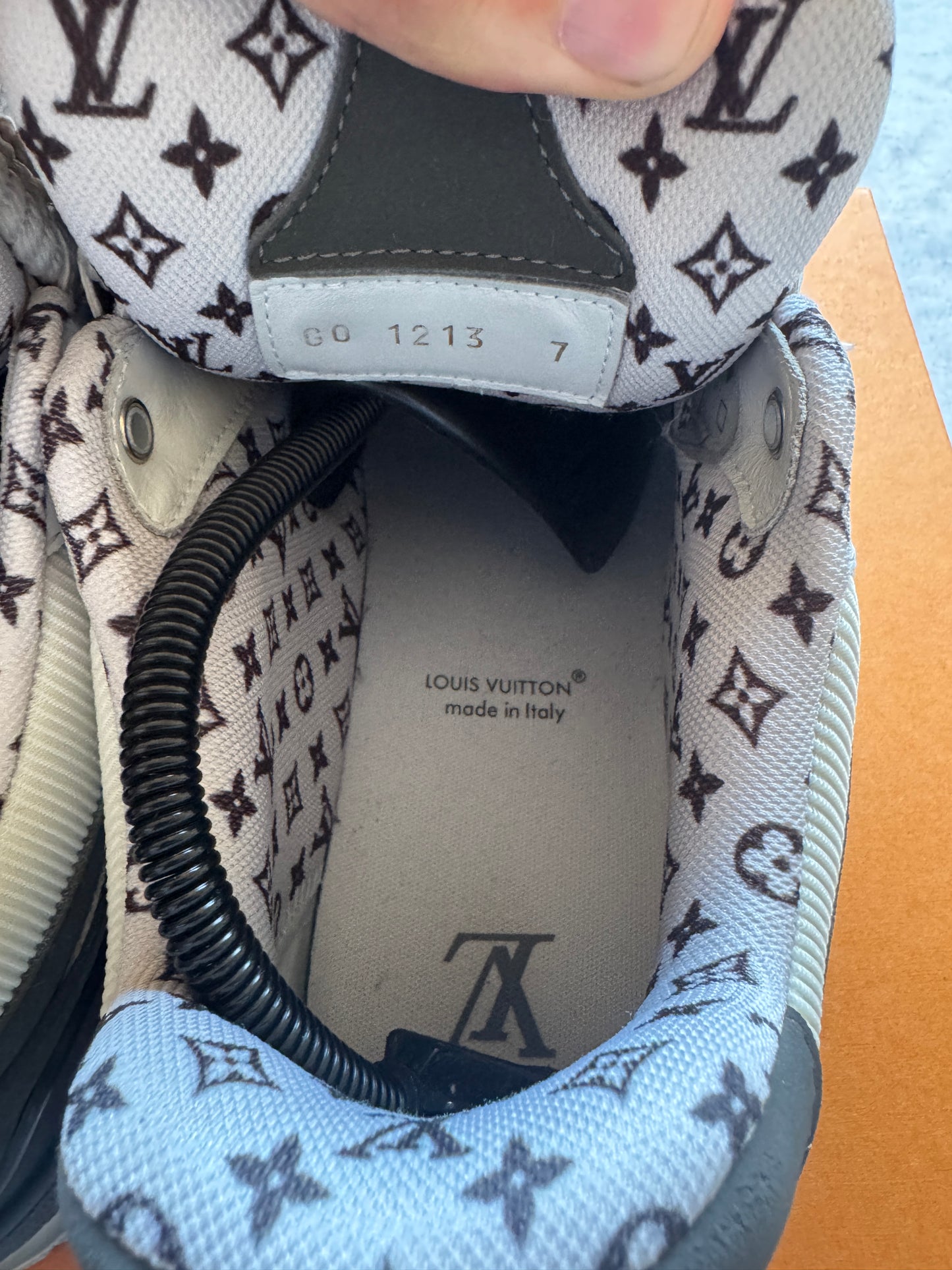 Louis Vuitton Skate Black limited