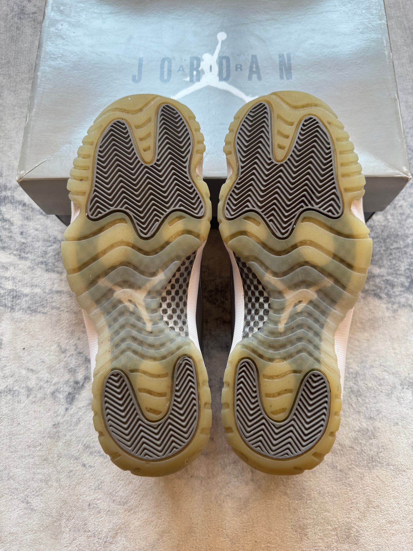 Jordan 11 Cool Grey