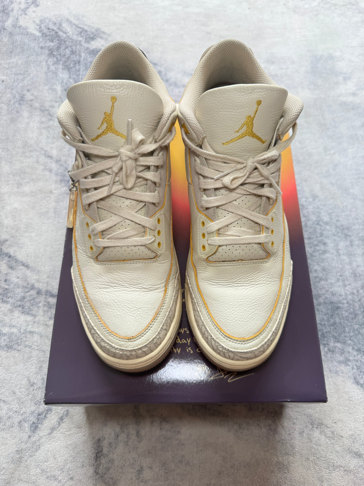 Jordan 3 J Balvin Medellin
