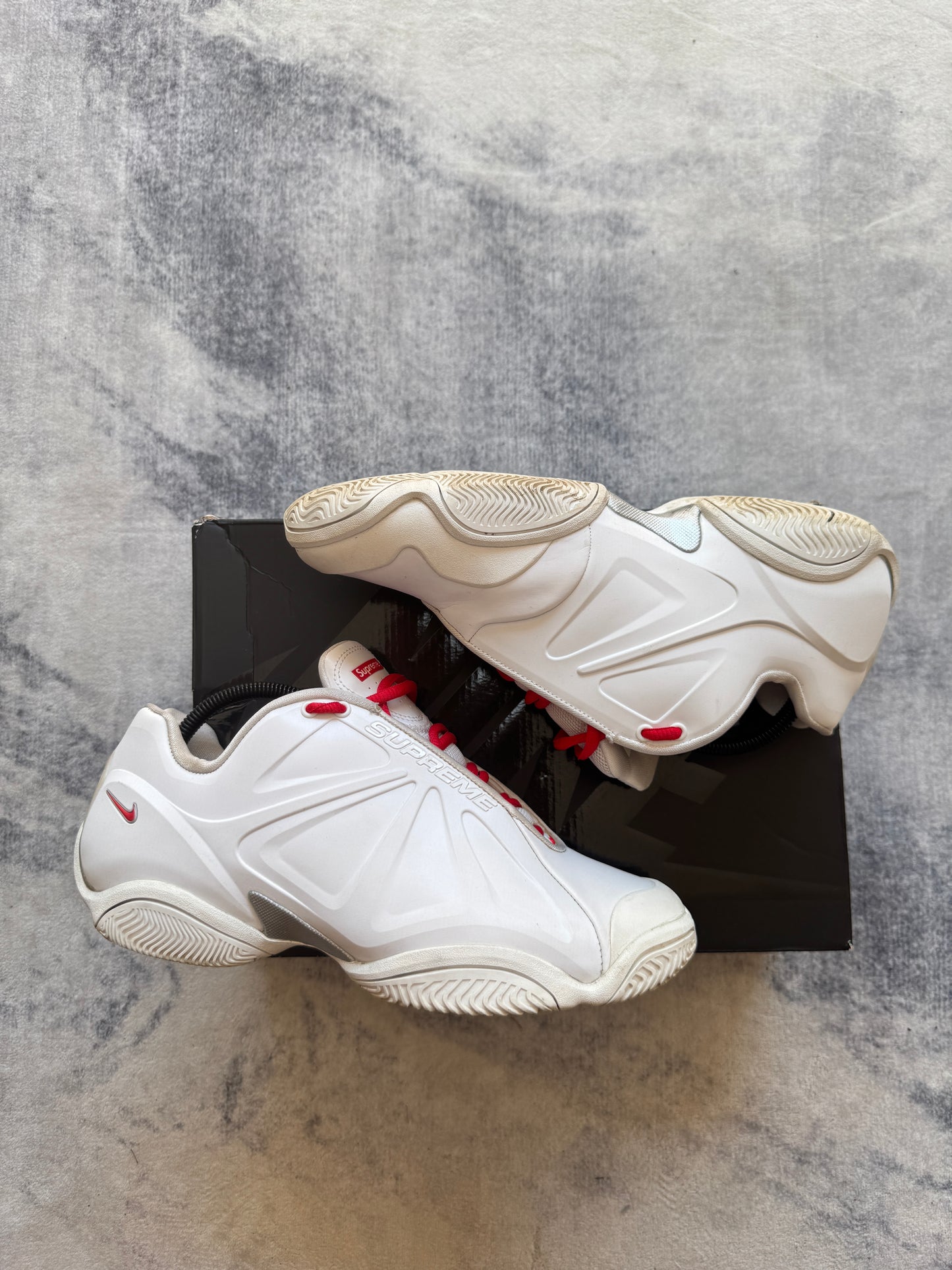 Nike Courtposite Supreme White