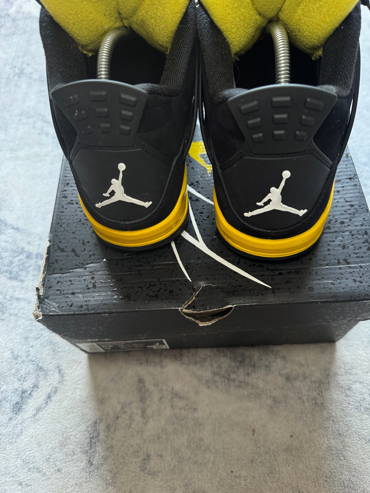 Jordan 4 Yellow Thunder