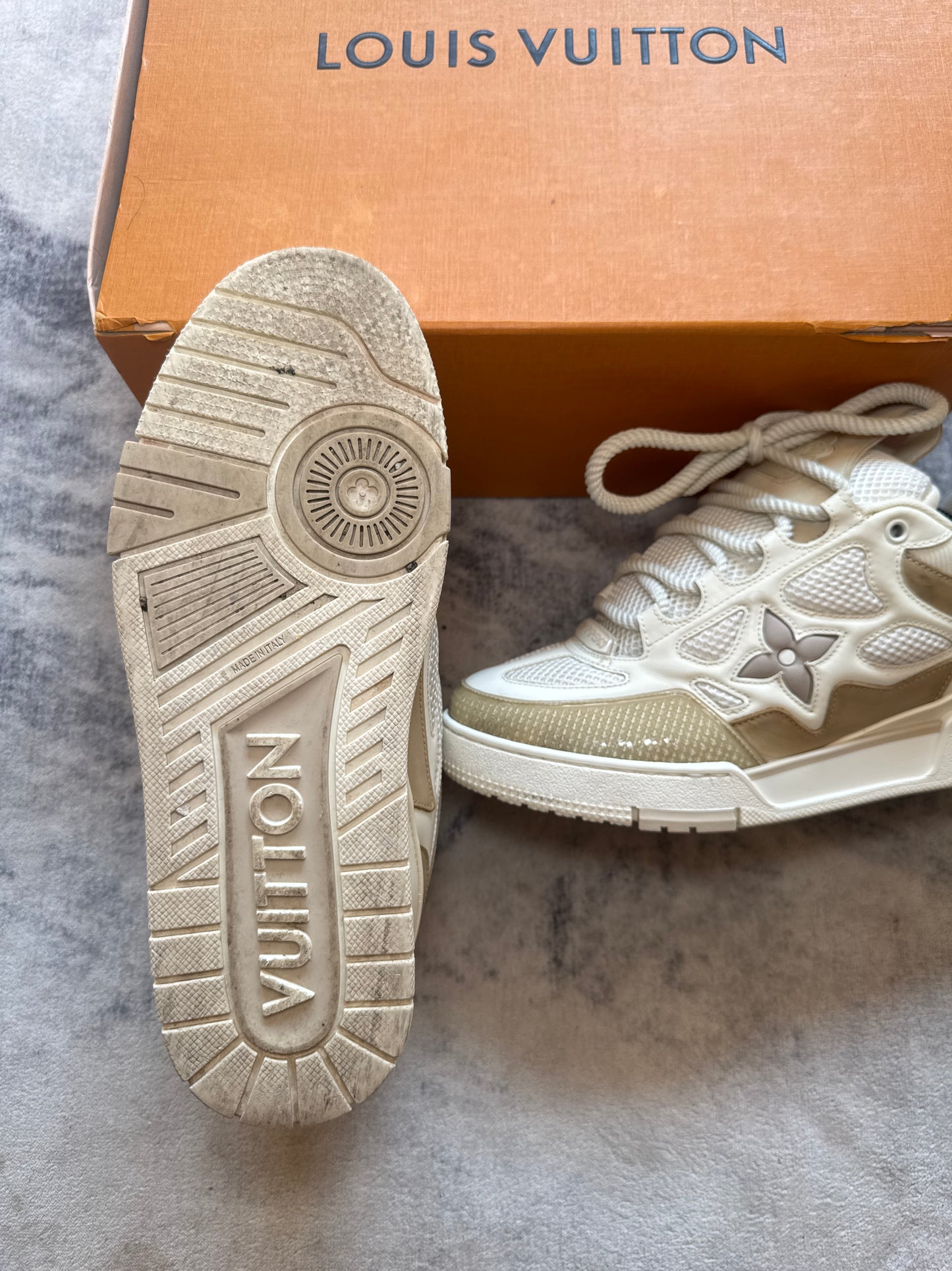 Louis Vuitton Skate Beige