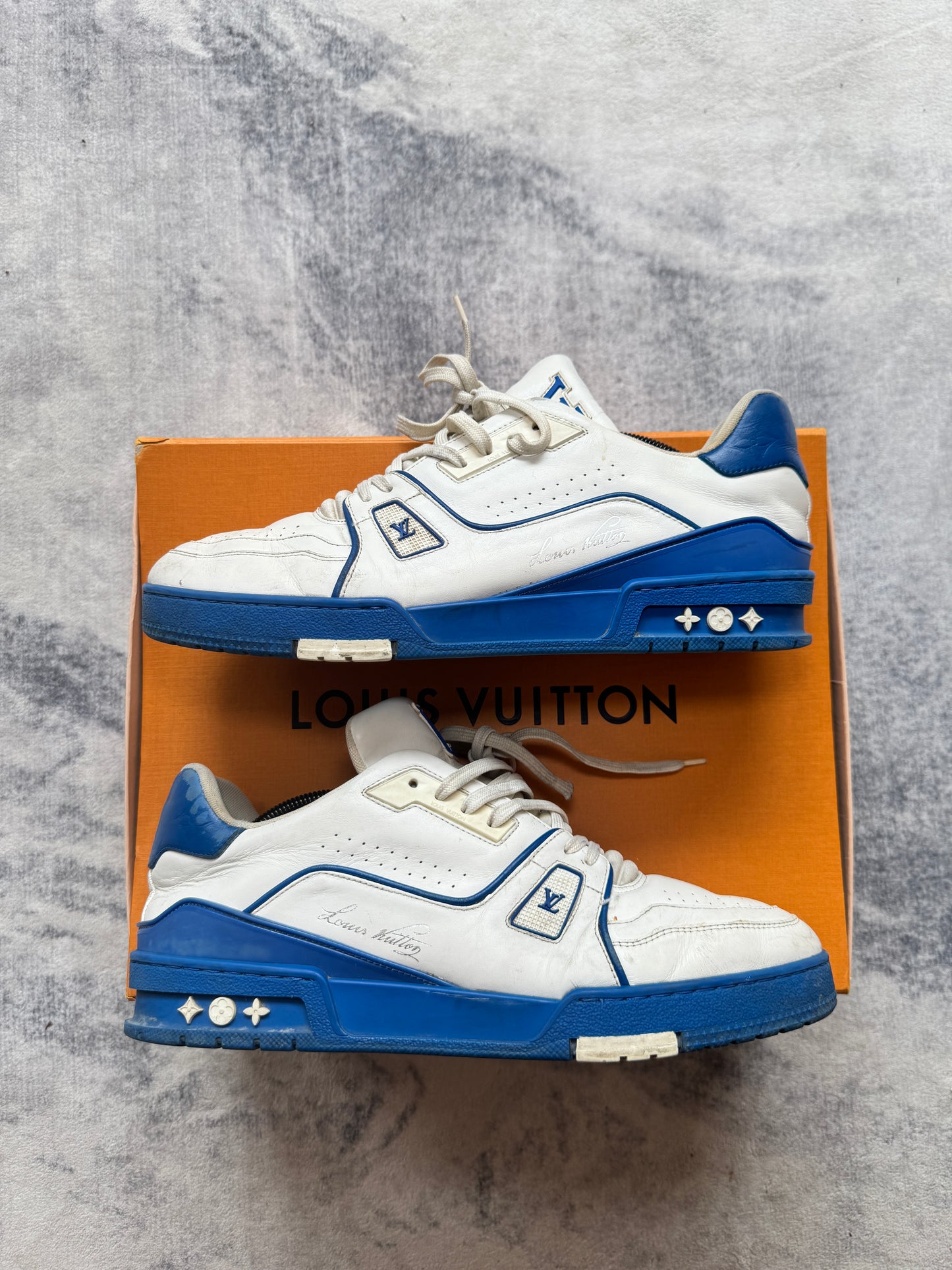 Louis Vuitton Trainer White Blu