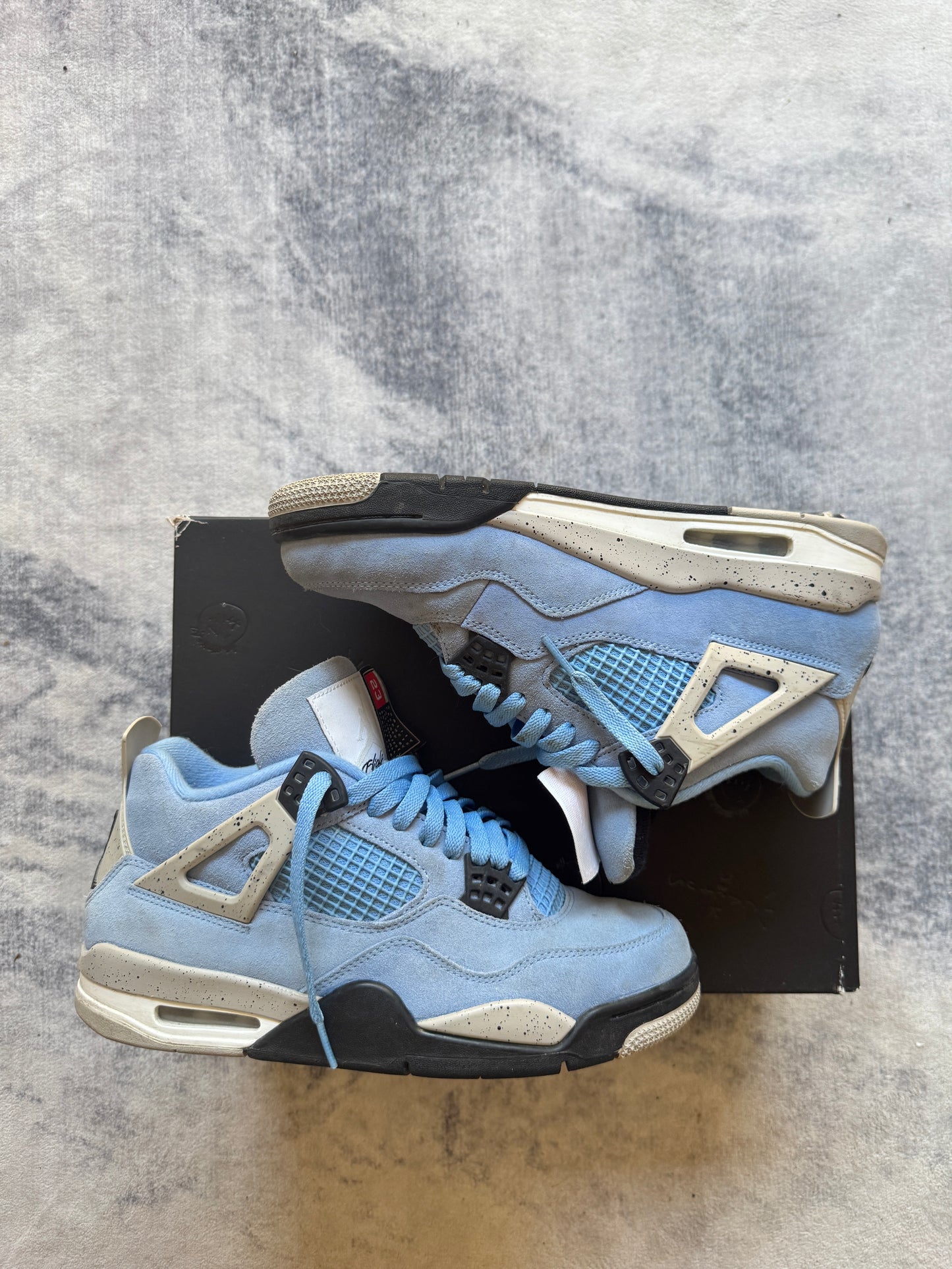 Jordan 4 University Blu