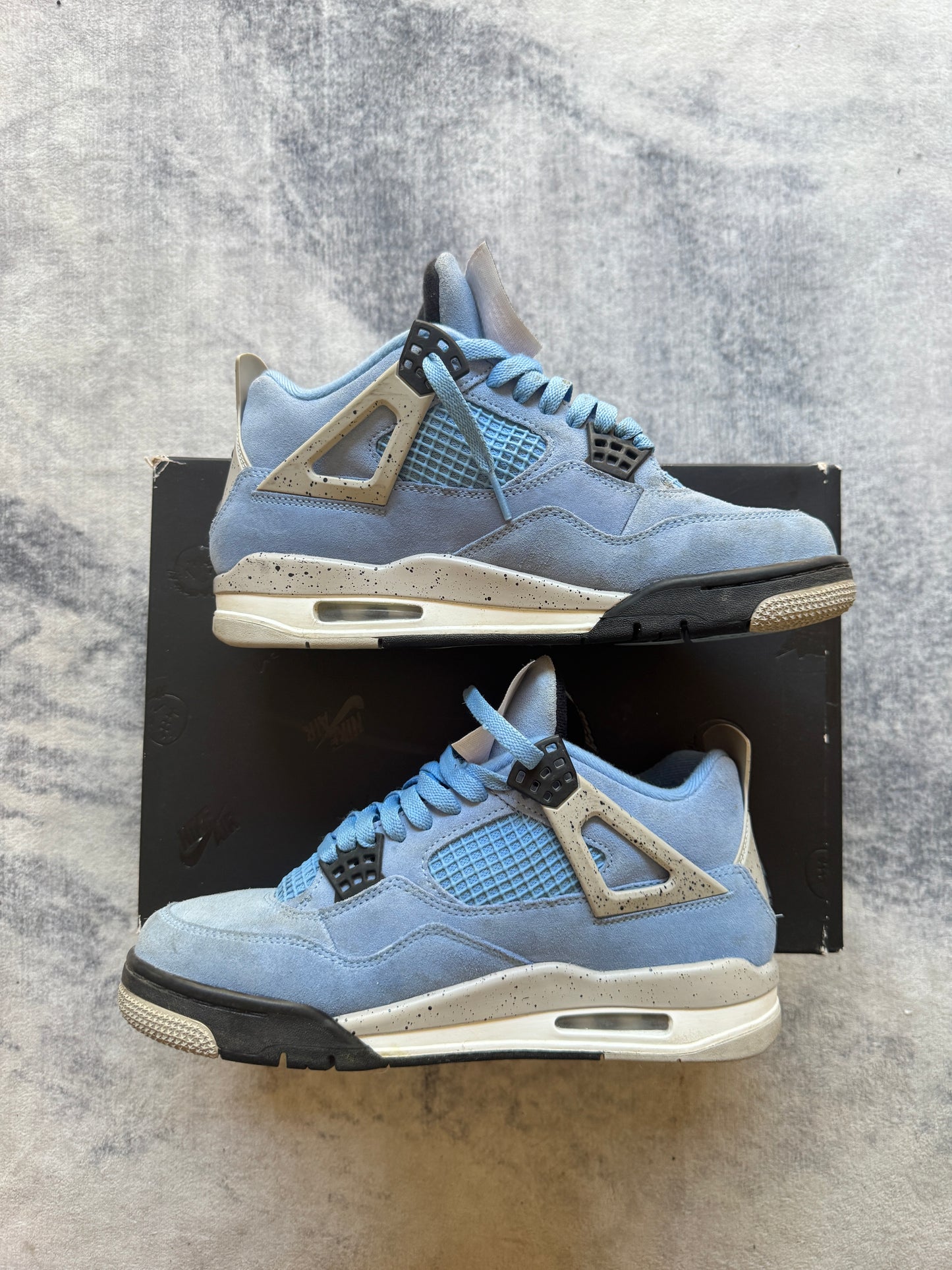 Jordan 4 University Blu