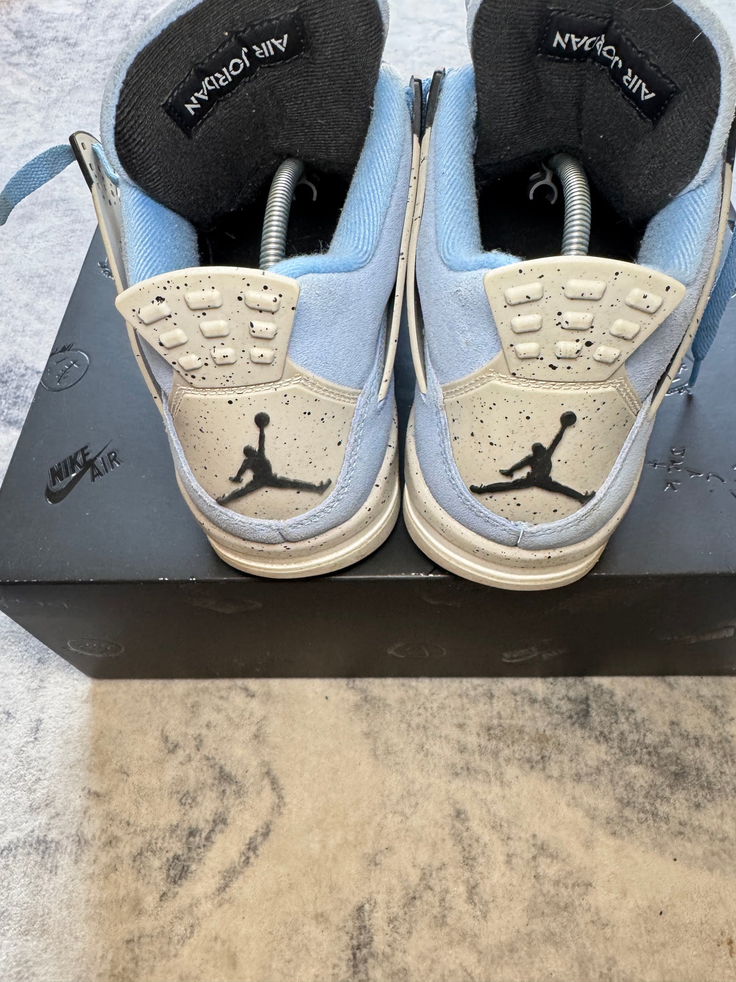 Jordan 4 University Blu