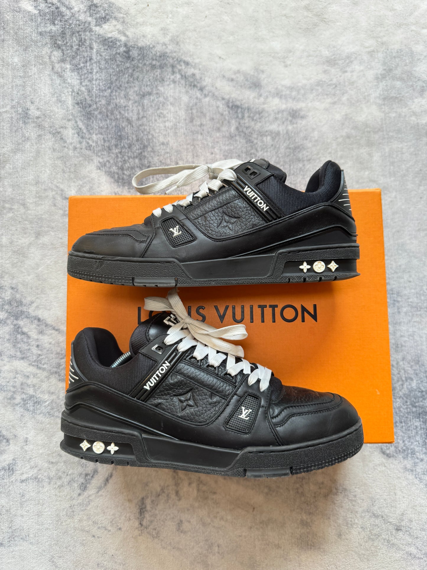 Louis Vuitton Trainer Black