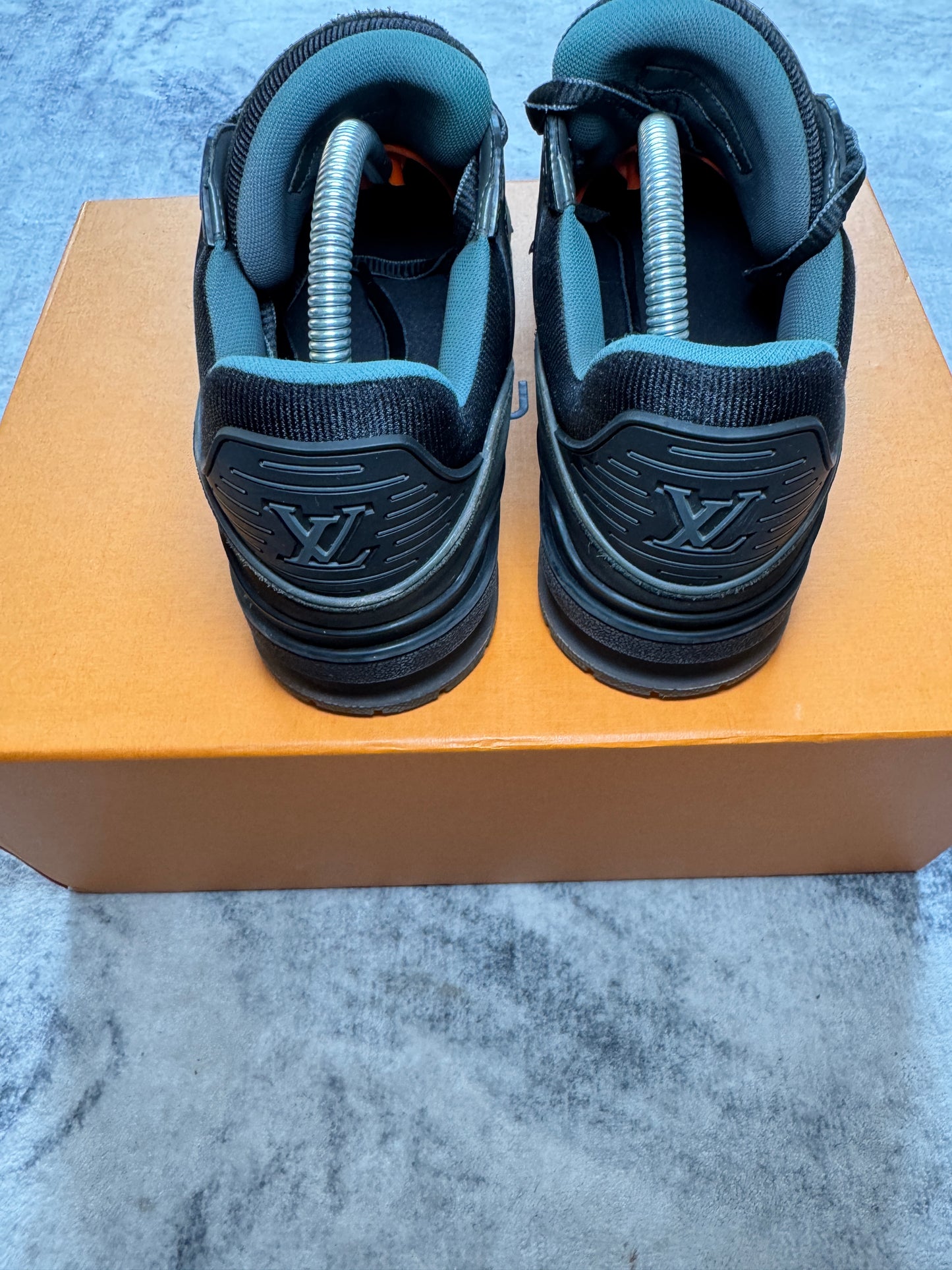 Louis Vuitton Trainer Black