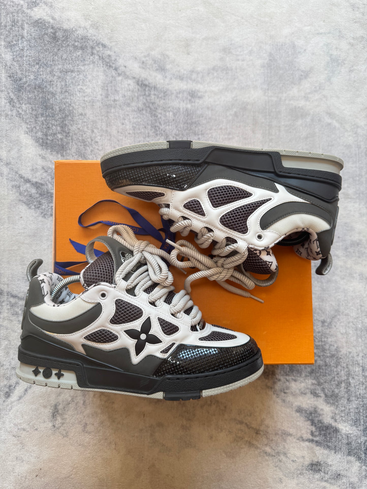 Louis Vuitton Skate Black/White