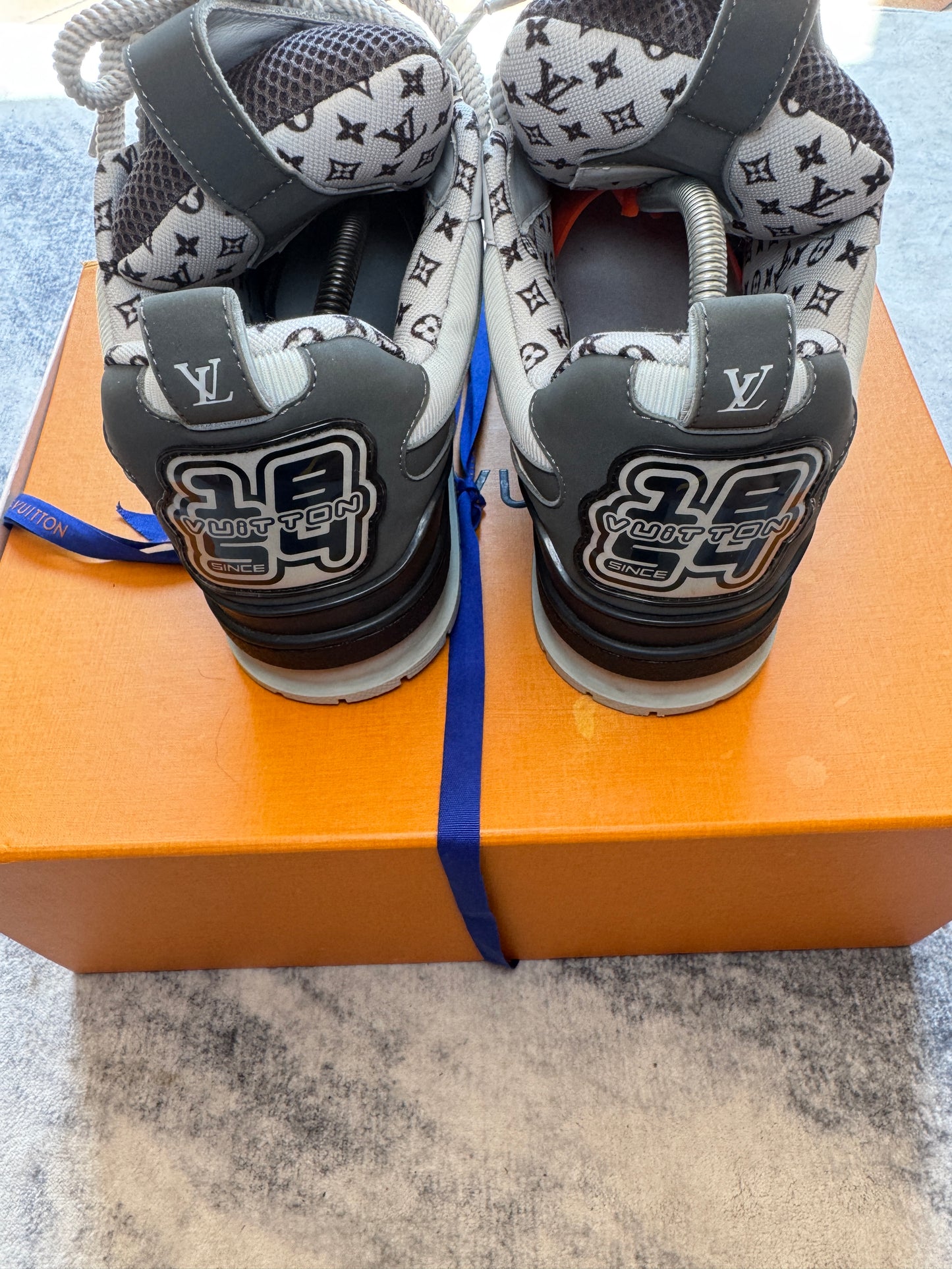 Louis Vuitton Skate Black/White