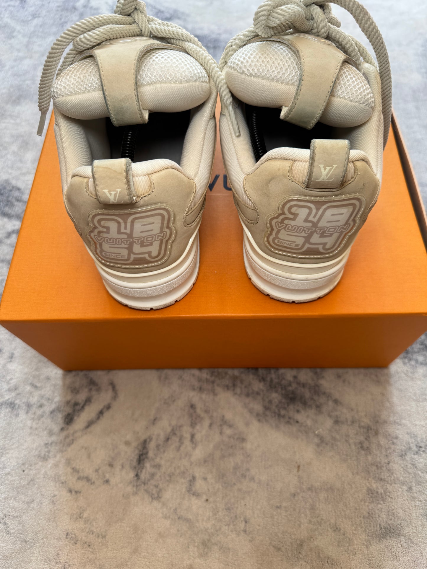 Louis Vuitton Skate Beige