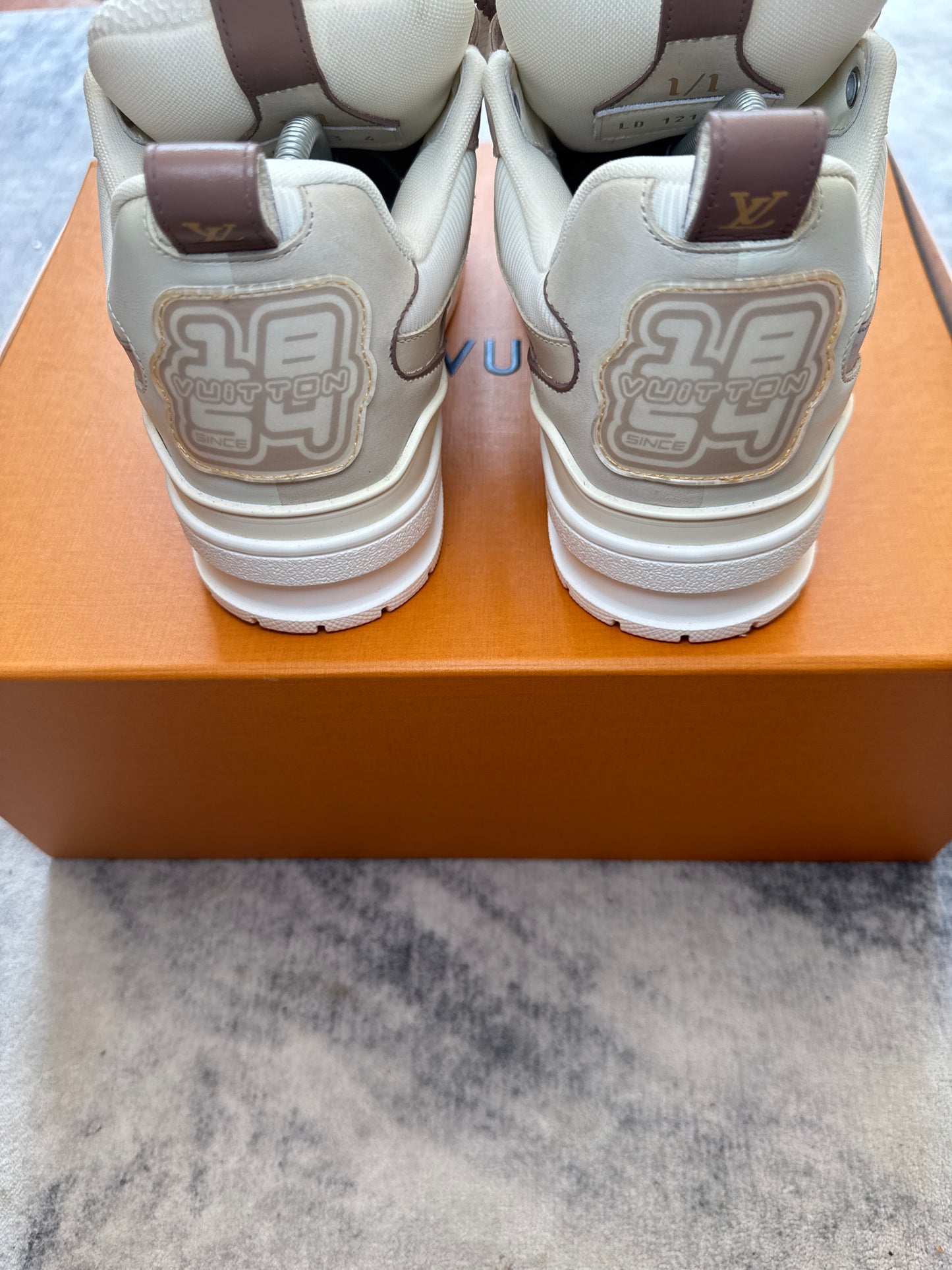 1 of 1 Louis Vuitton Skate Custom By LV