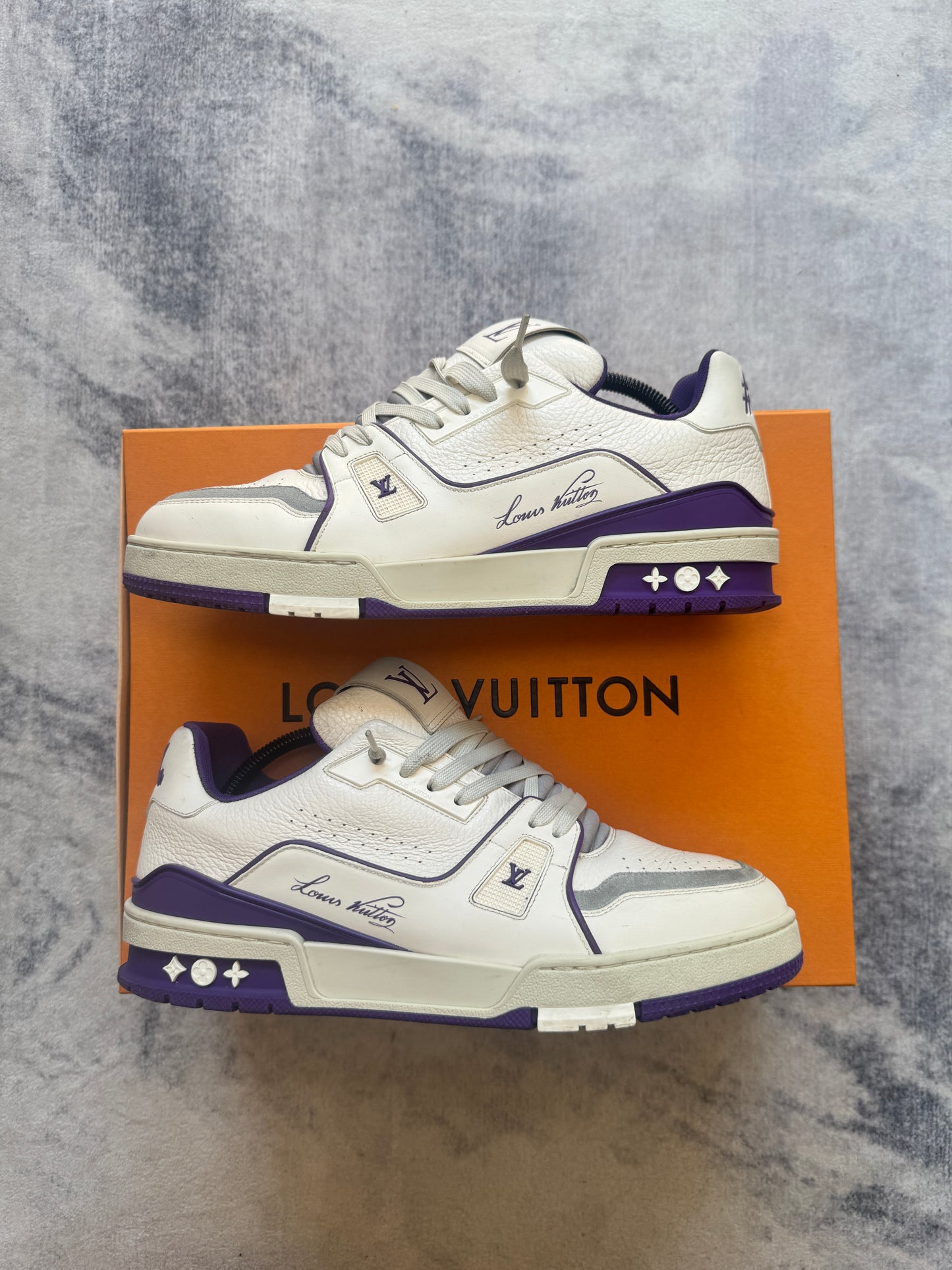 Louis Vuitton Trainer 54 purple