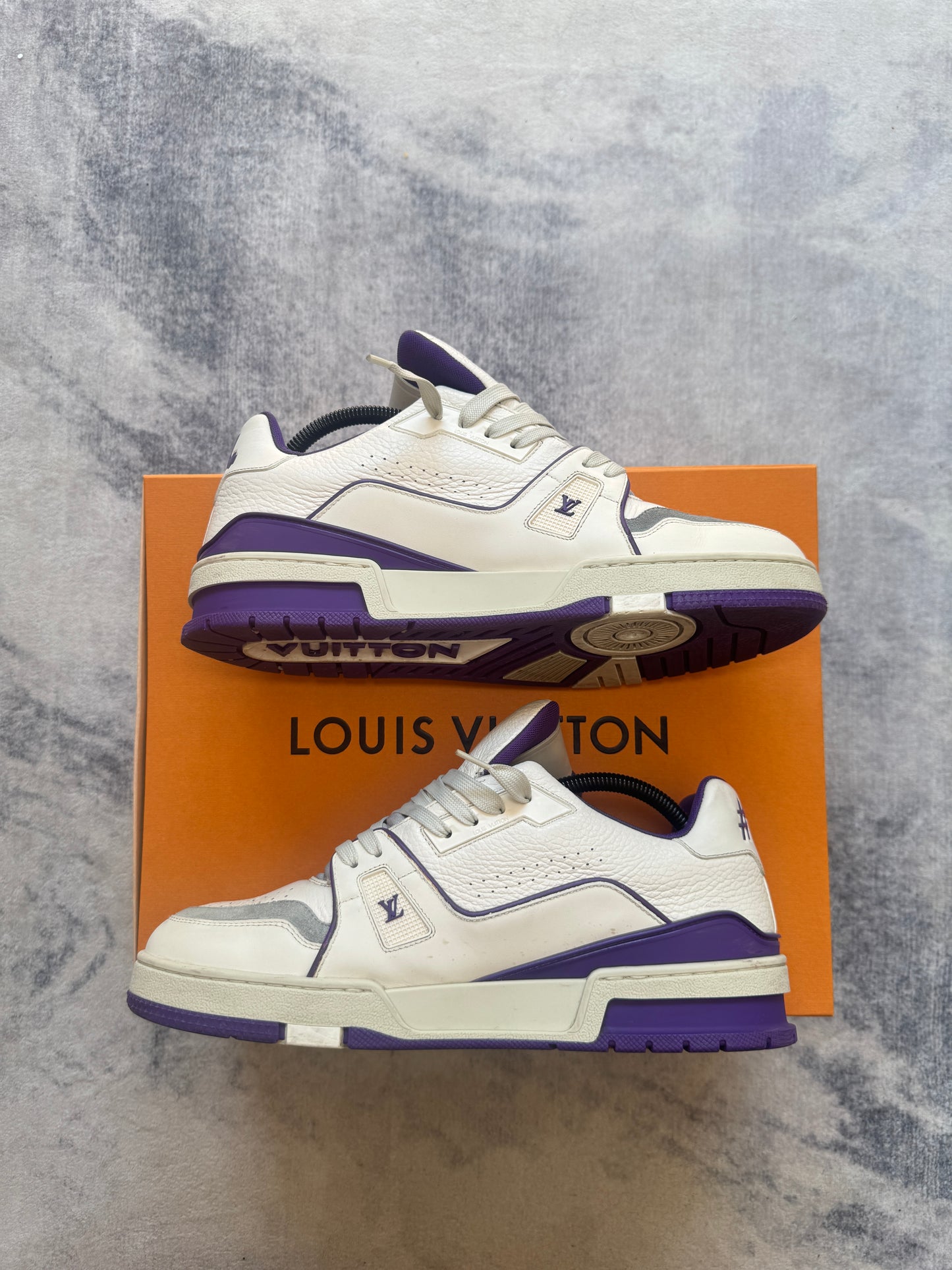 Louis Vuitton Trainer 54 purple