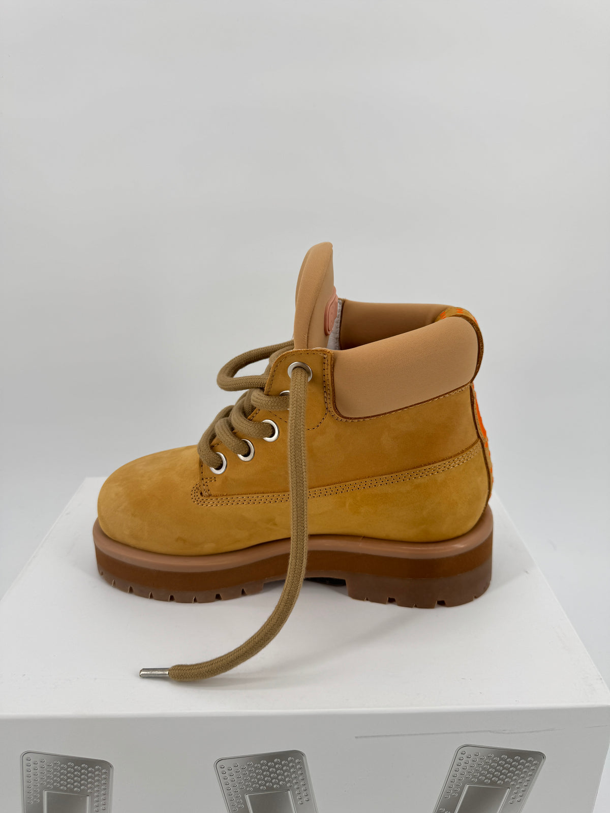 Pdf Strada Boots Beige Suede