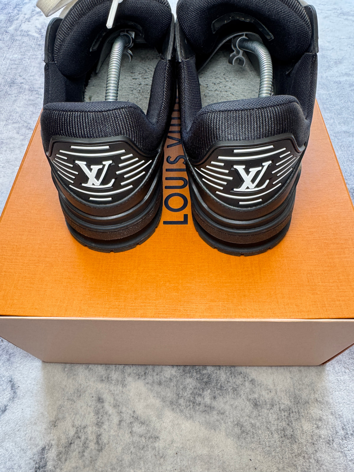 Louis Vuitton Trainer Black - White