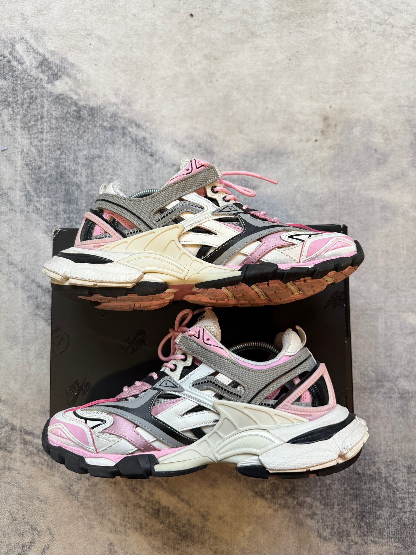 Balenciaga Trackv2 White Pink