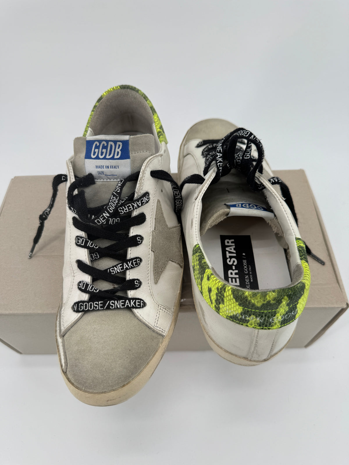 Golden Goose Superstar White fluo