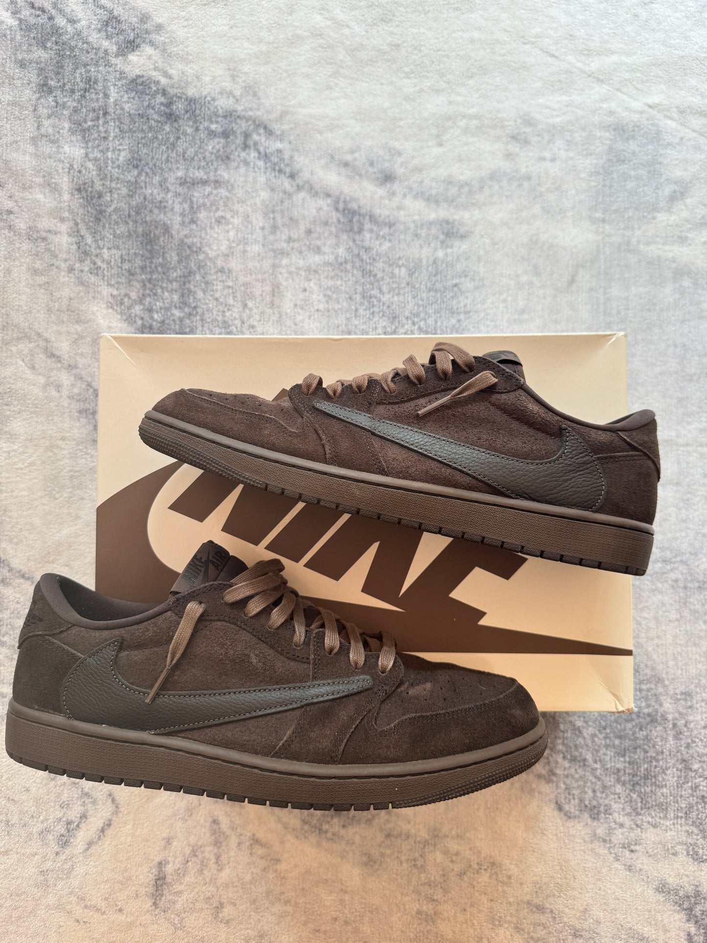 Jordan 1 Low Travis Scott Velvet Brown