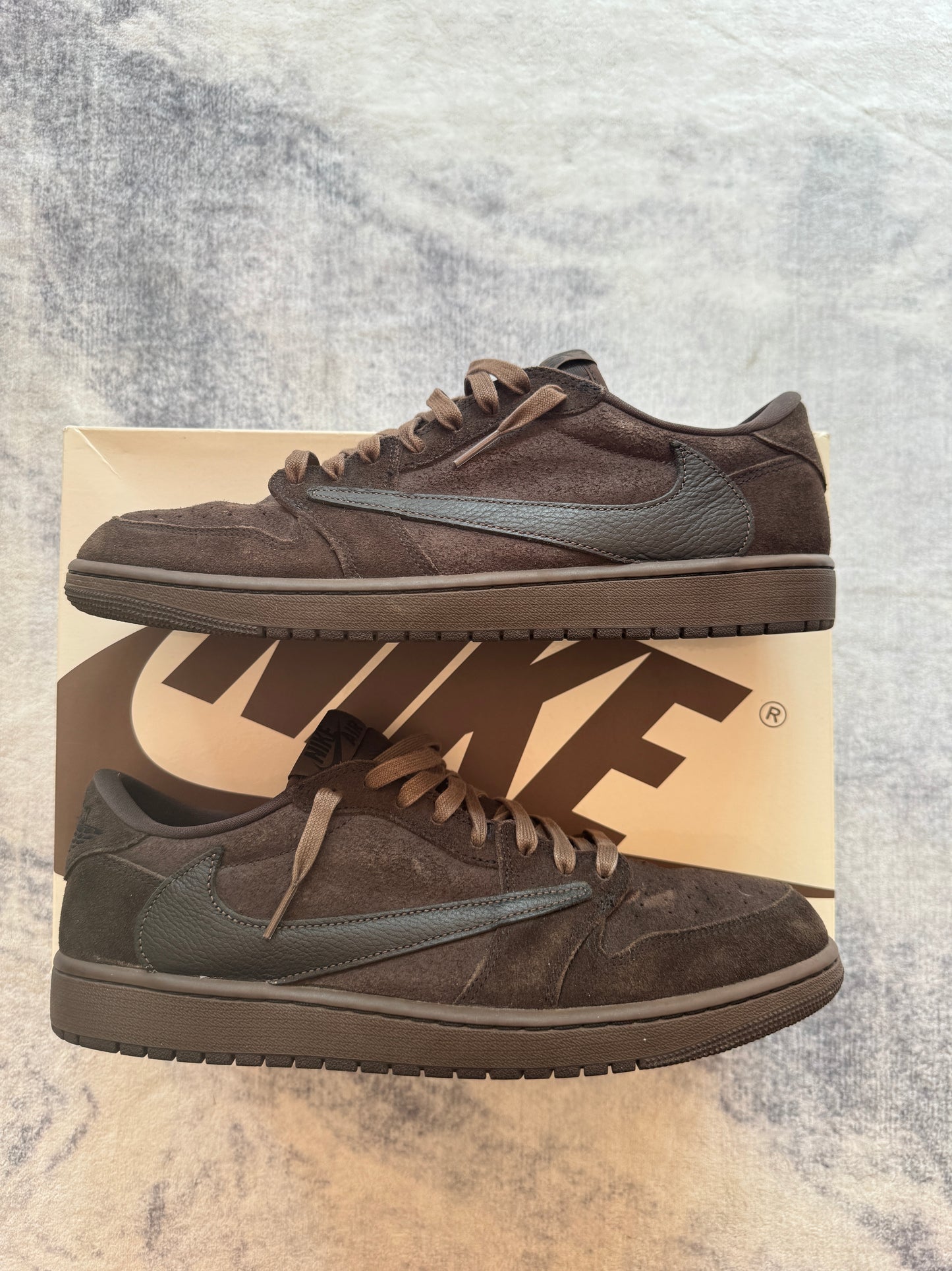 Jordan 1 Low Travis Scott Velvet Brown