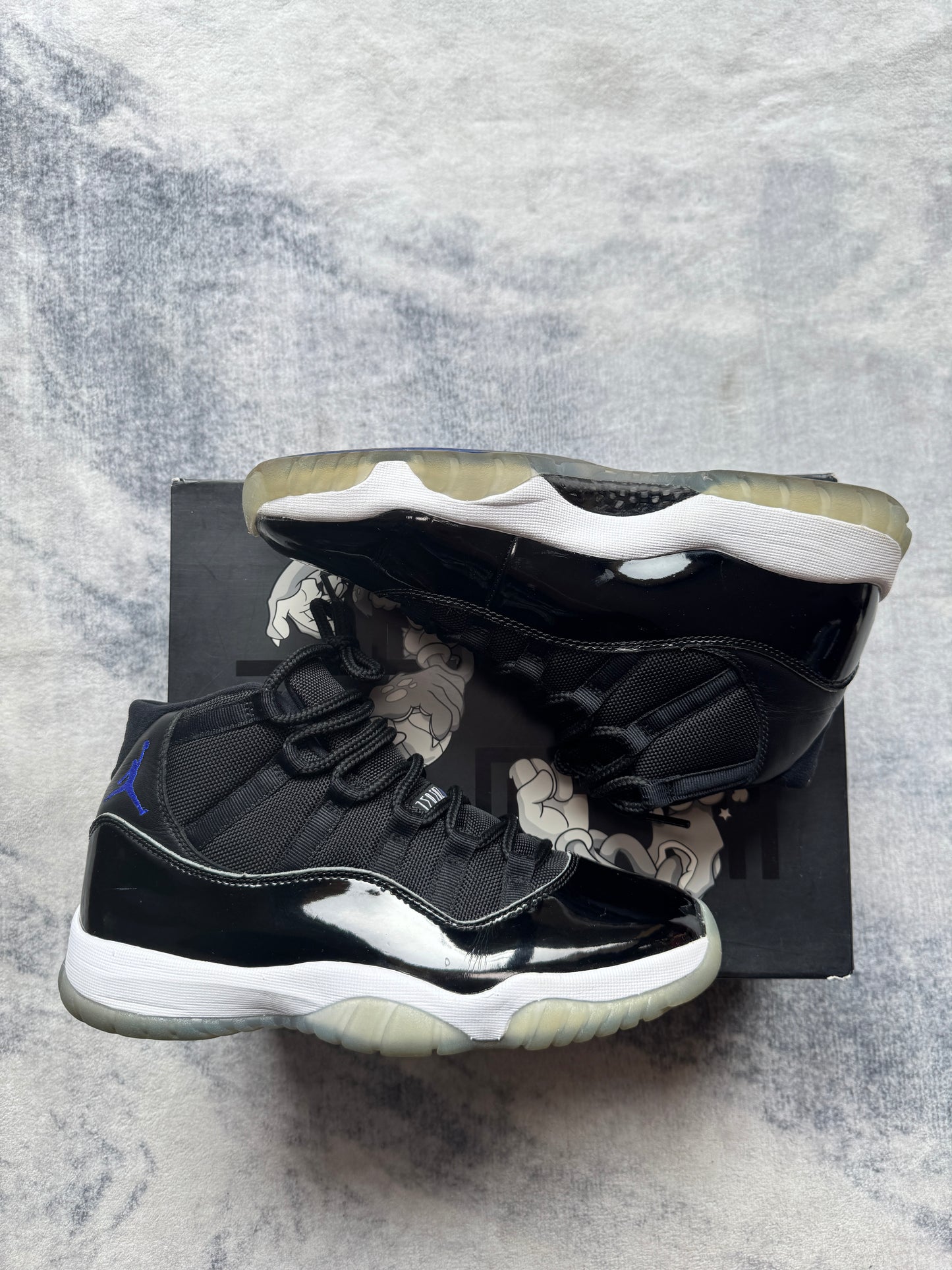 Jordan 11 Space Jam