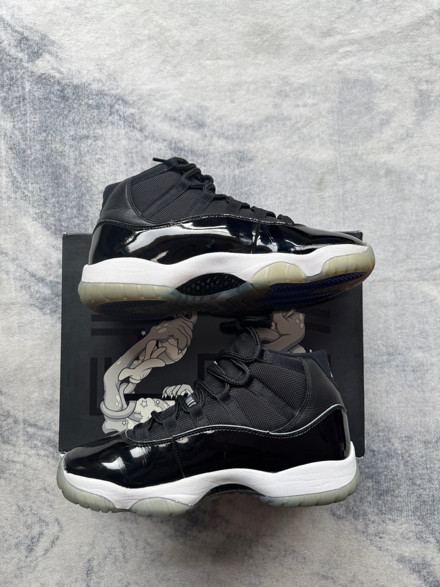 Jordan 11 Space Jam