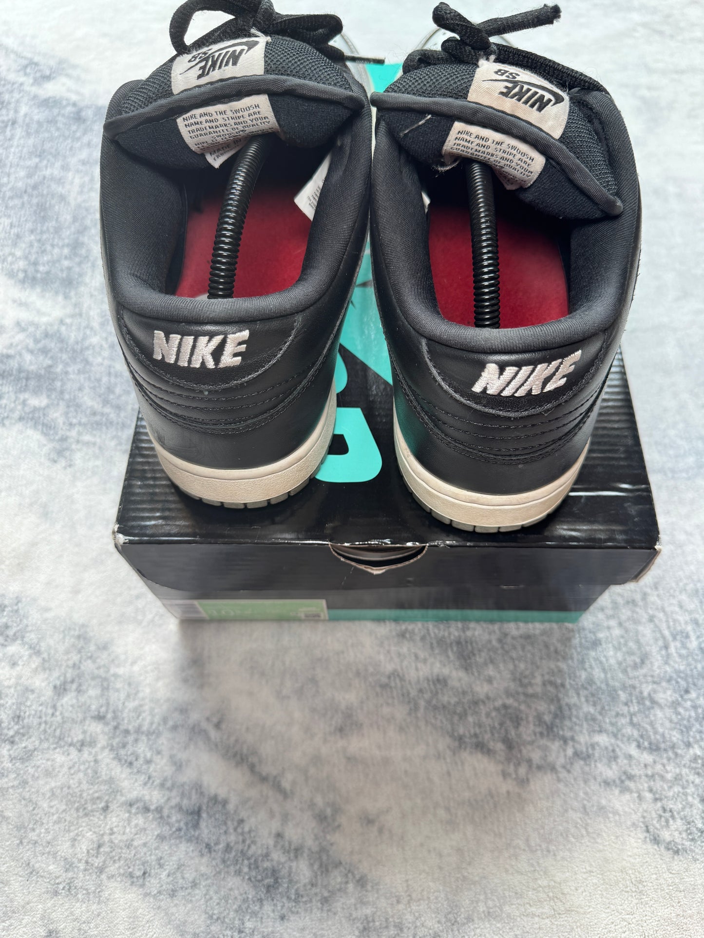 Nike Dunk SB Supreme Silver