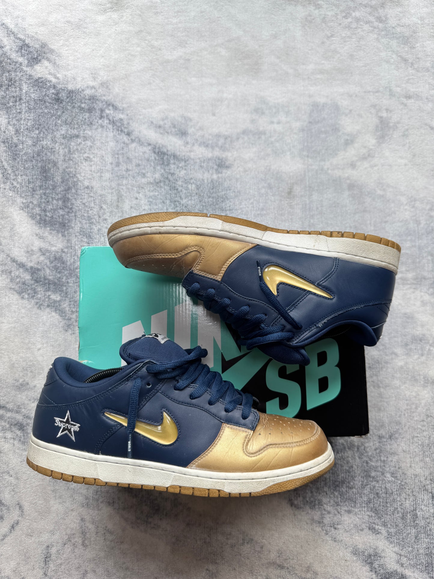 Nike Dunk SB Supreme