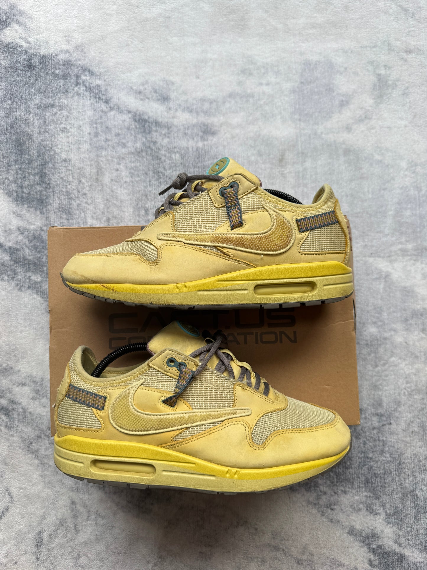 Nike Air Max 1 Travis Scott Saturn