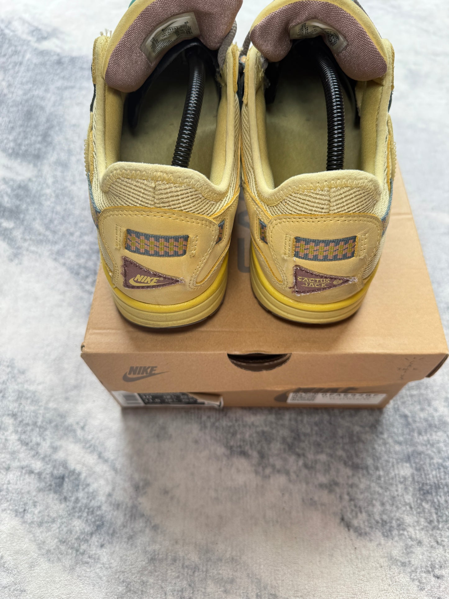 Nike Air Max 1 Travis Scott Saturn