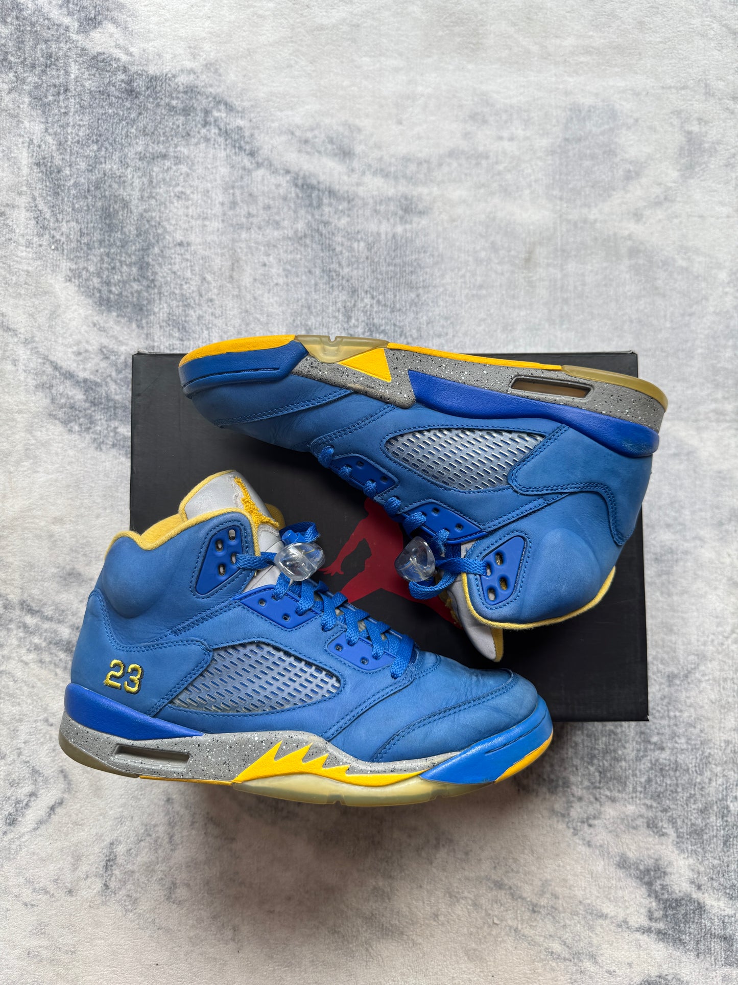 Jordan 5 Michigan