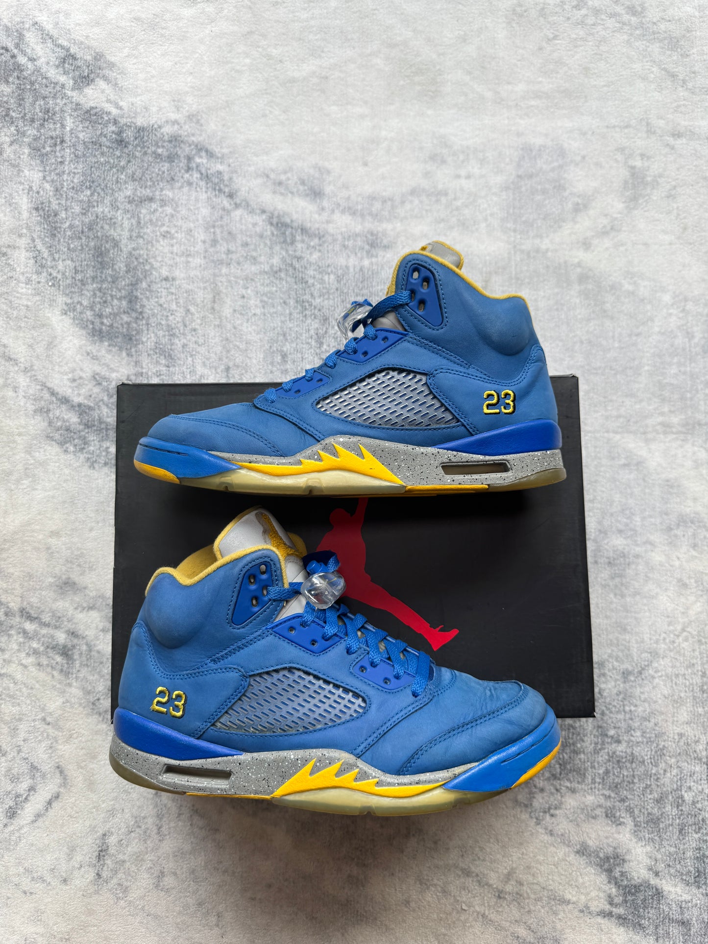 Jordan 5 Michigan