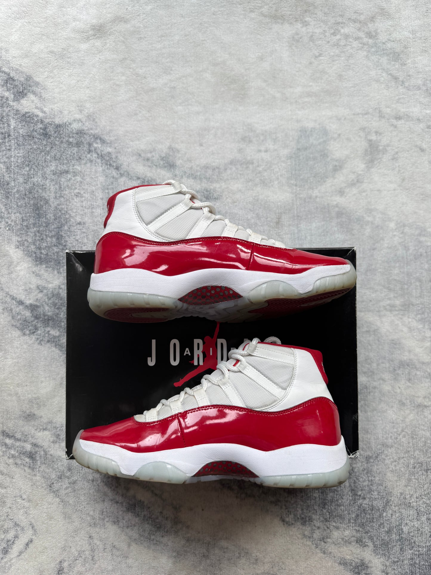 Jordan 11 Cherry