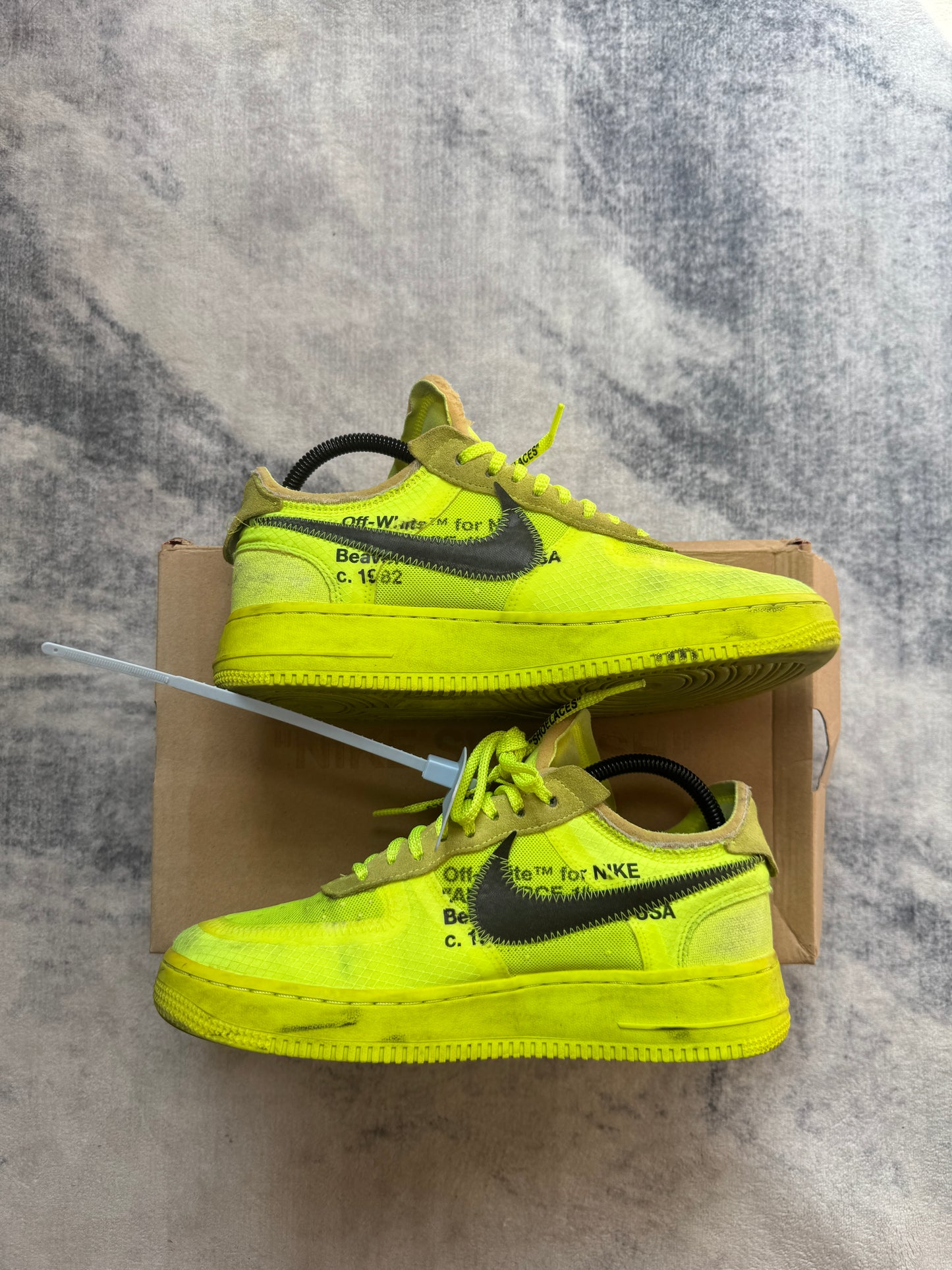 Nike Air Force 1 Off Whiter Volt "The Ten"