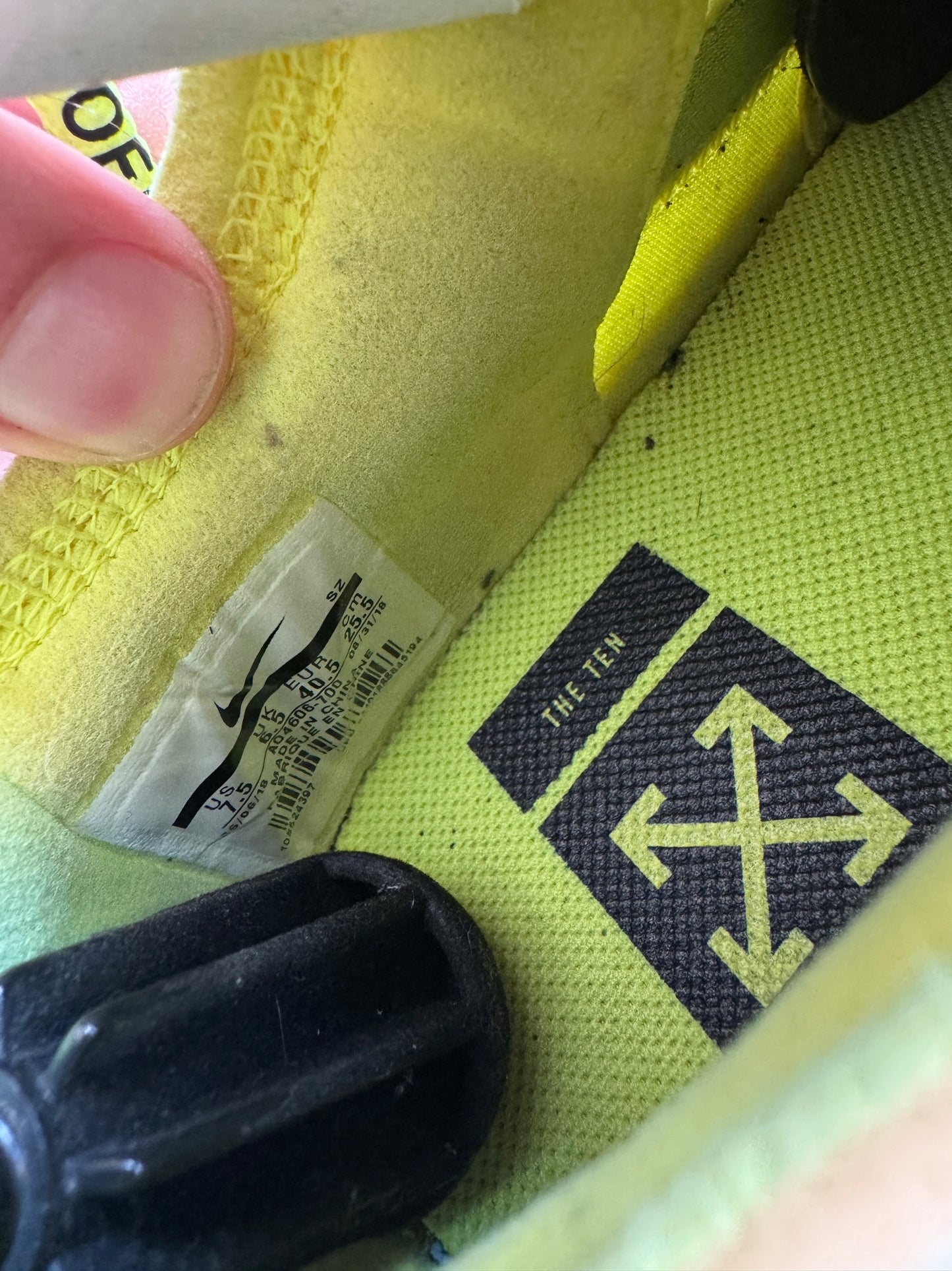 Nike Air Force 1 Off Whiter Volt "The Ten"