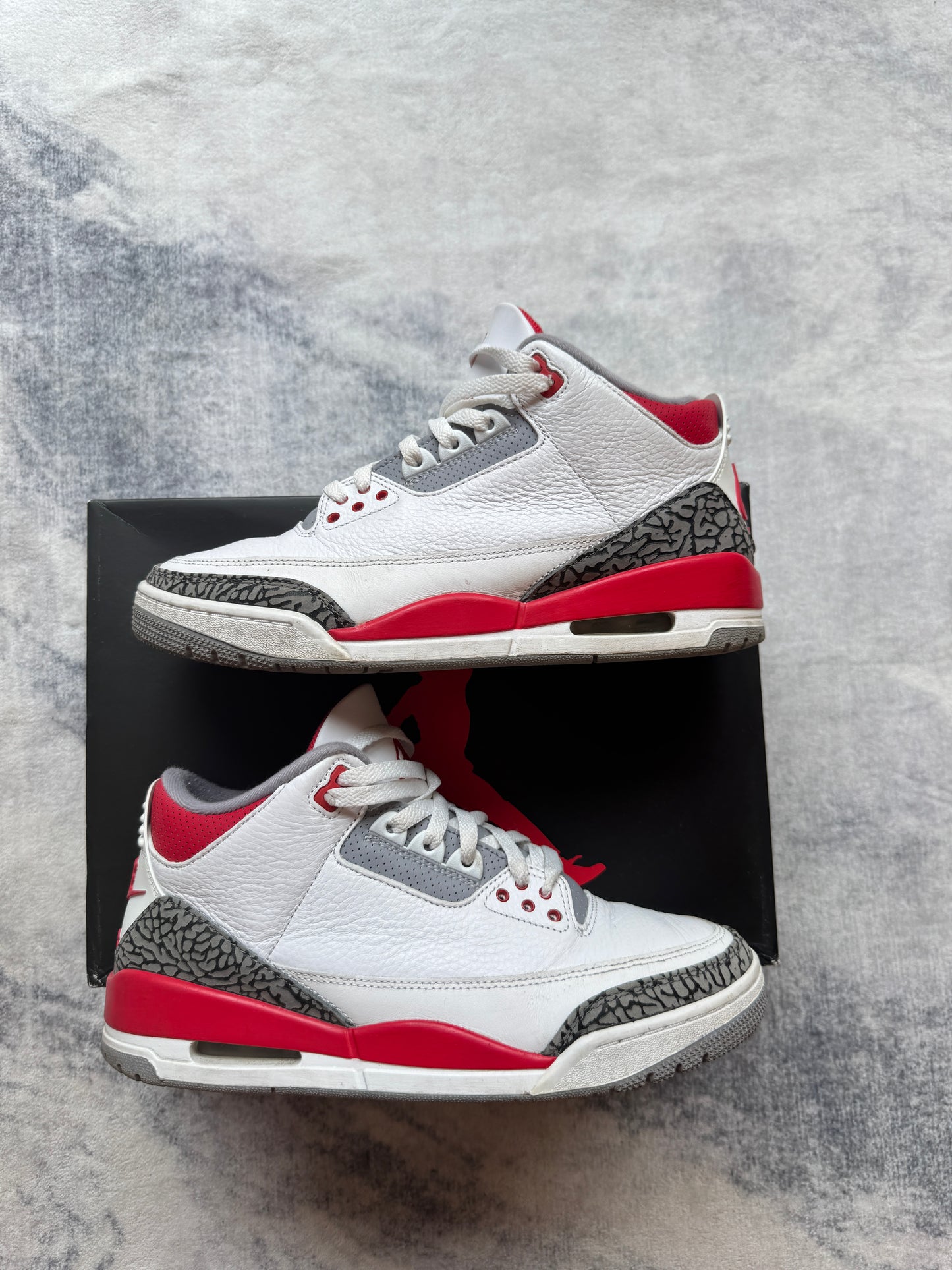 Jordan 3 Fire Red