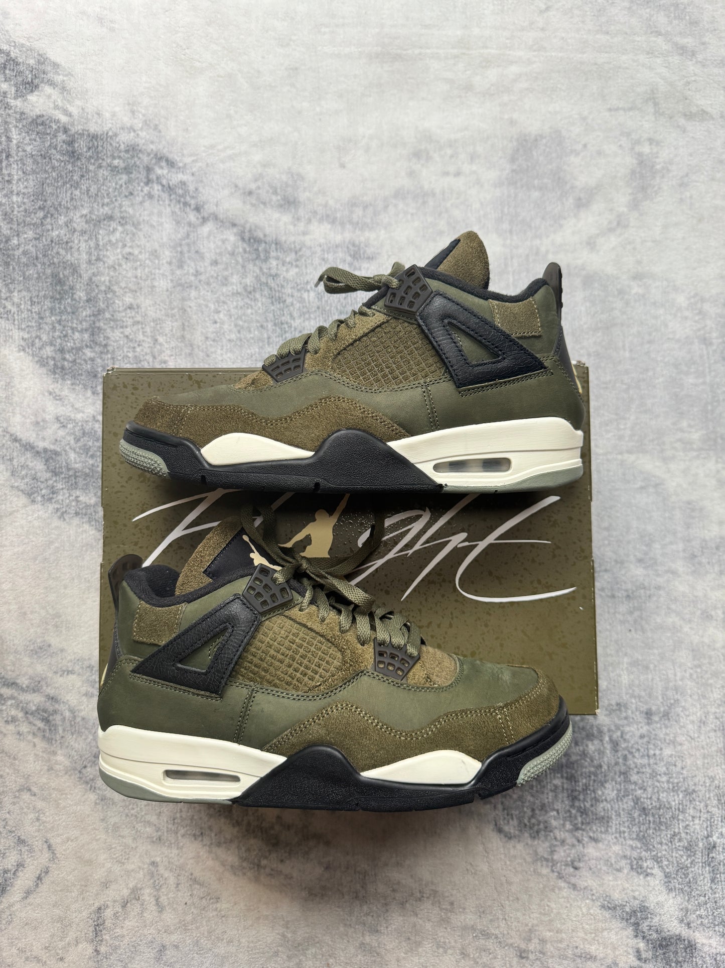 Jordan 4 Olive SE